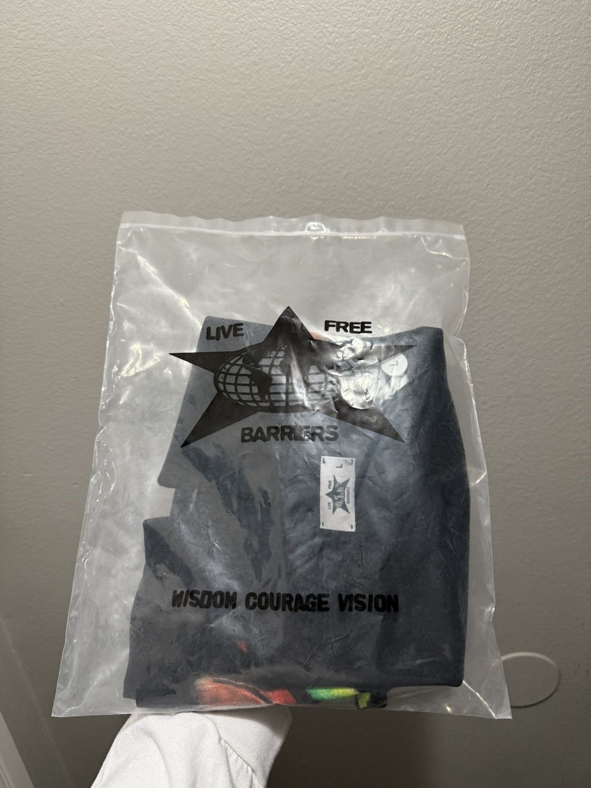Barriers Barriers Michael jordan tee Size US L / EU 52-54 / 3 - 6 Thumbnail