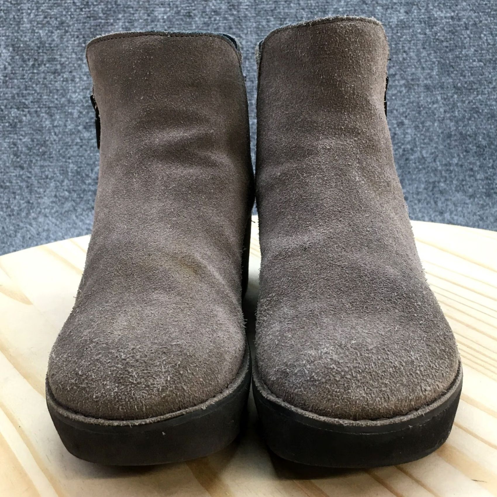 Vintage Kenneth Cole Reaction Boots Womens 8 Gray Leather Wedge Ankle Booties Zip Size US 8 / IT 38 - 4 Thumbnail