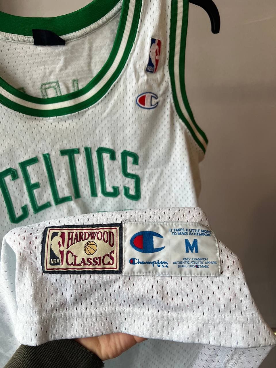 NBA VINTAGE BOSTON CELTICS #33 BIRD CHAMPION NBA JERSEY SIZE M Size US M / EU 48-50 / 2 - 7 Thumbnail