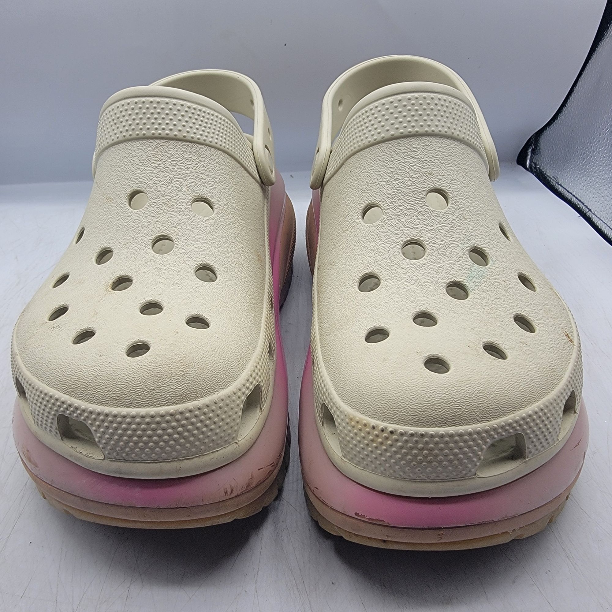Crocs Crocs Mega Crush Classic Womens 9 Platform Clogs Comfort Wal Size US 9 / IT 39 - 2 Thumbnail