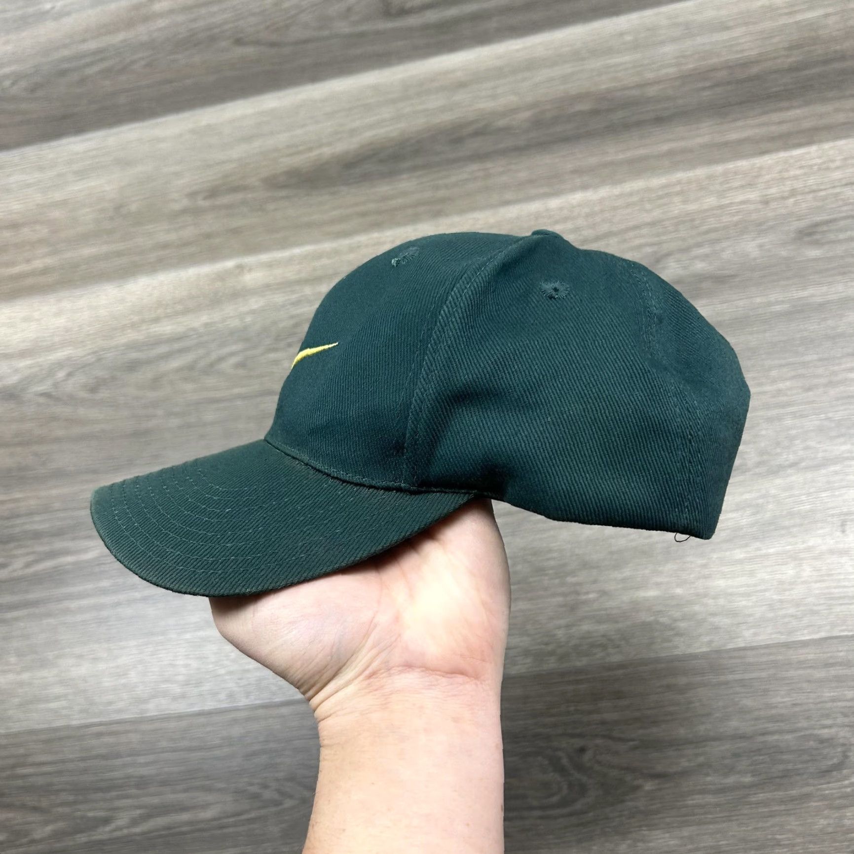 Nike VINTAGE Nike Hat Cap Mens S Green Yellow Swoosh Snap Back 90s RARE Baseball Cap Mens Adjustable Twill Cotton Front Swoosh 90s USA Women? Size ONE SIZE - 5 Thumbnail