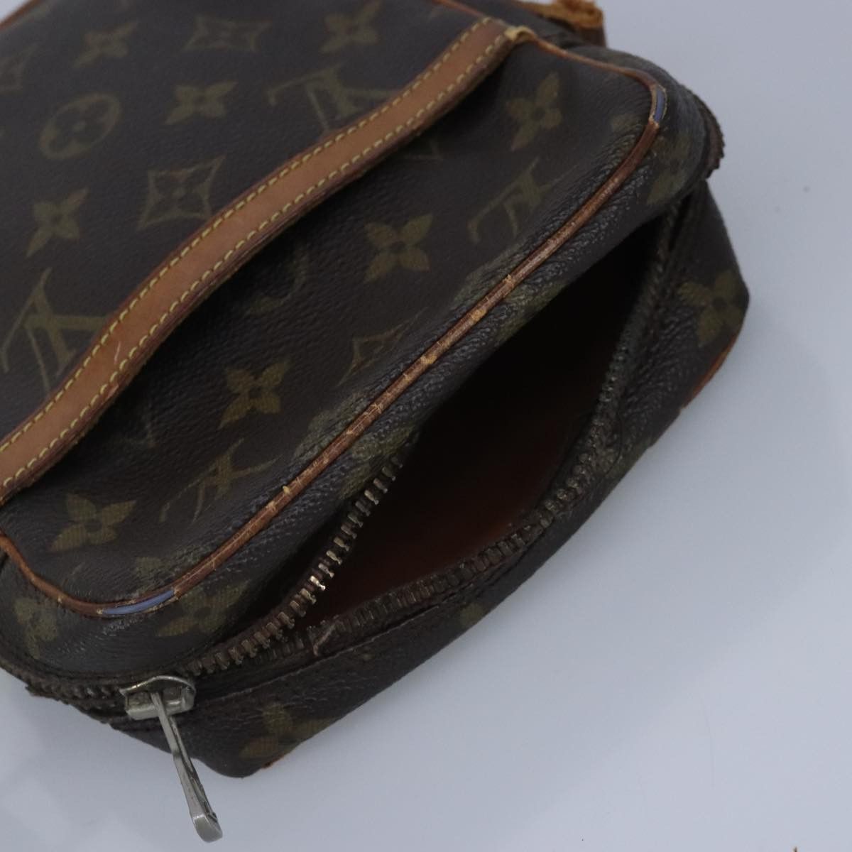Louis Vuitton LOUIS VUITTON Monogram Danube Shoulder Bag M45266 Size ONE SIZE - 6 Thumbnail