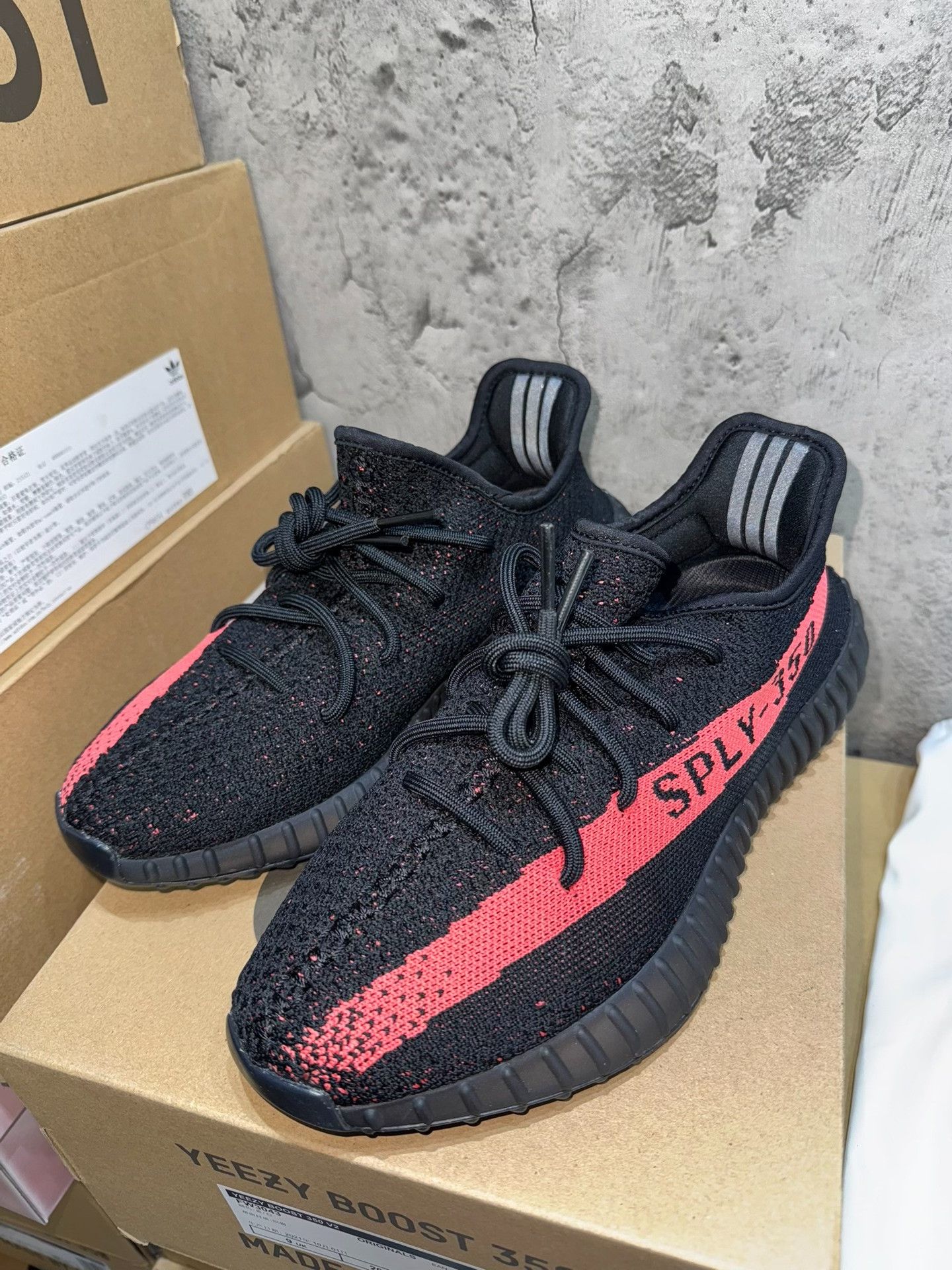 Adidas Adidas YEEZY35 Black Lowtop Sneakers 40 Men Size US 7.5 / EU 40-41 - 1 Thumbnail