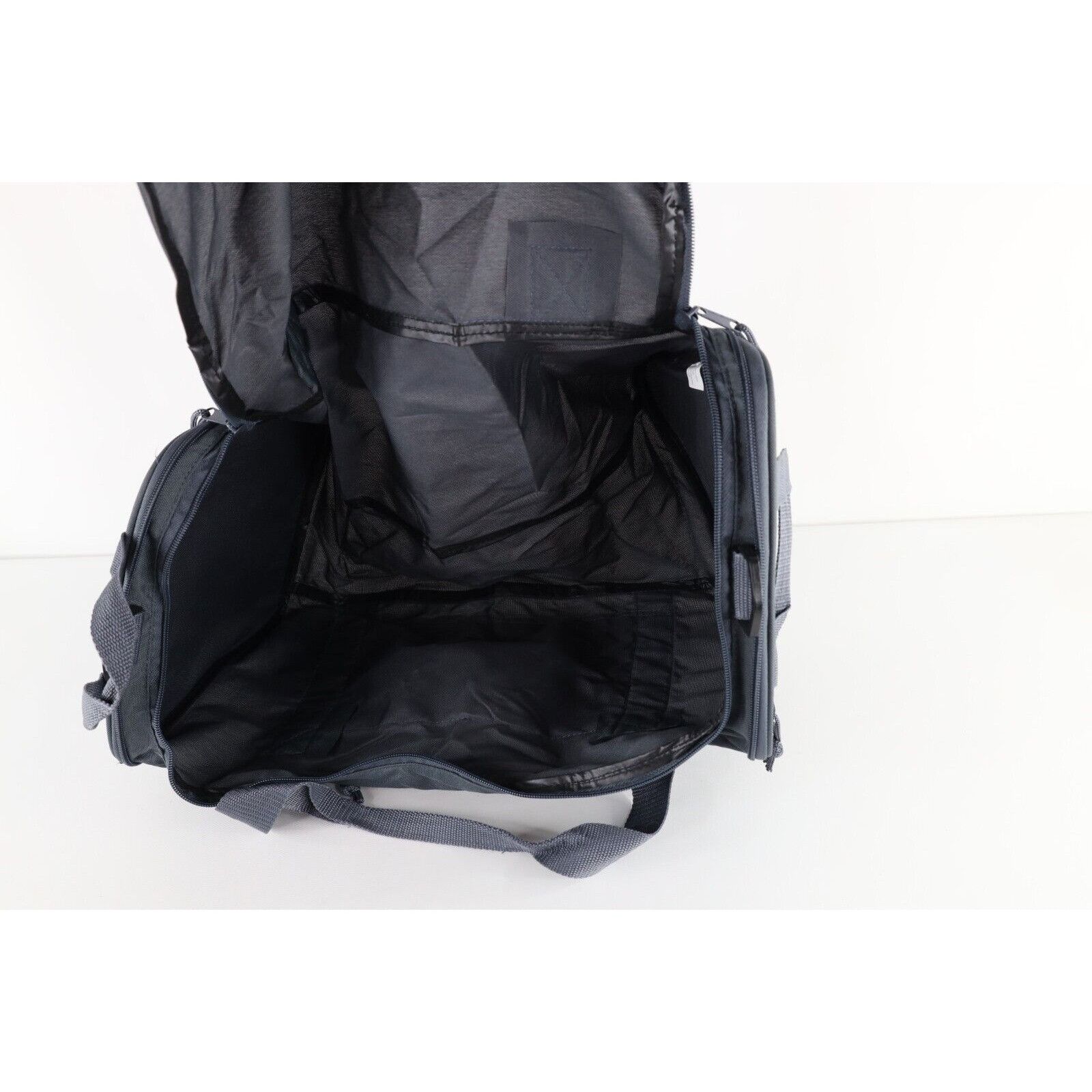 Disney × Vintage Deadstock Vintage Adventures by Disney Handle Duffel Bag Size ONE SIZE - 9 Thumbnail