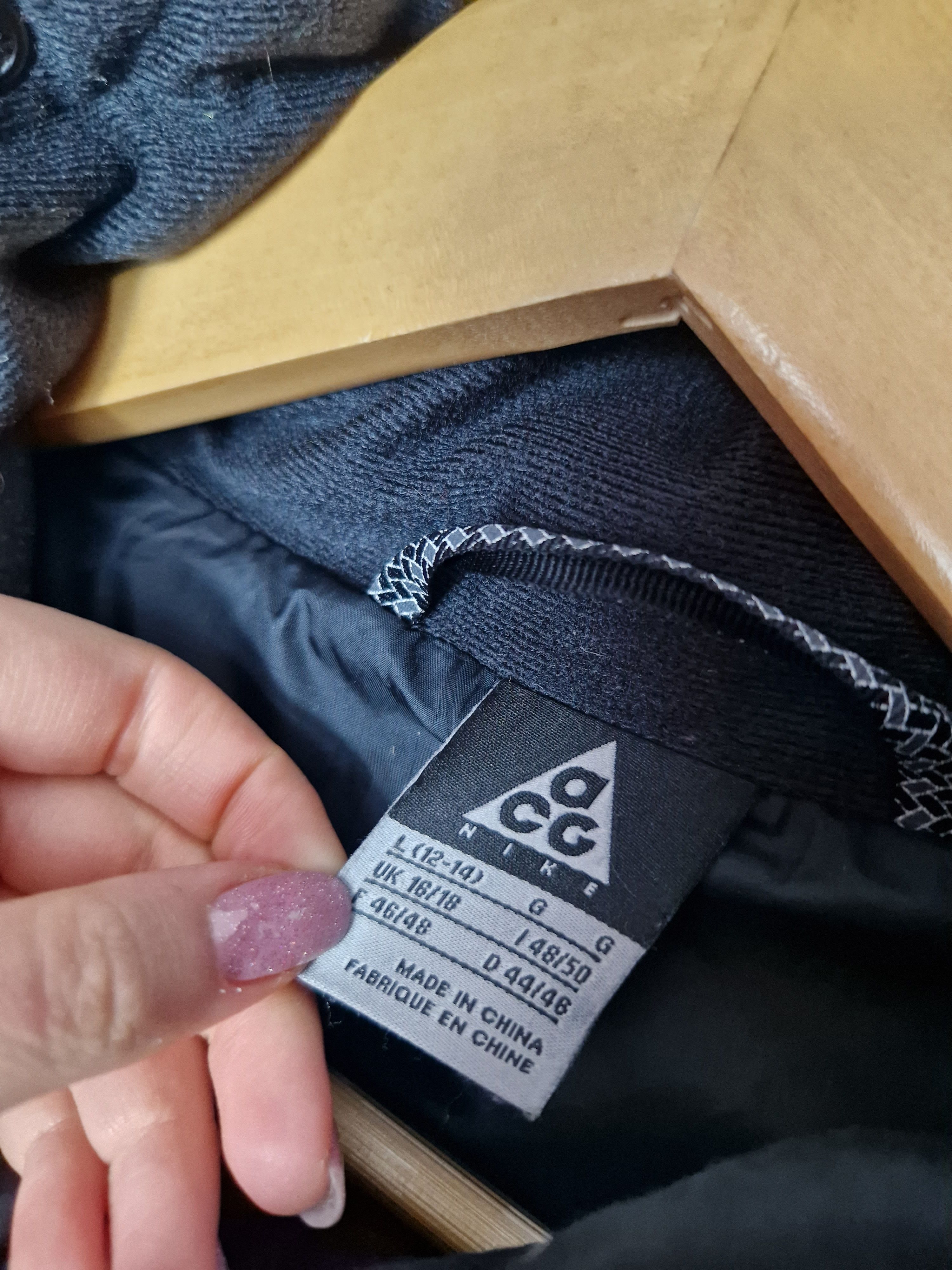 Nike Nike ACG black puffer jacket Size US L / EU 52-54 / 3 - 3 Thumbnail