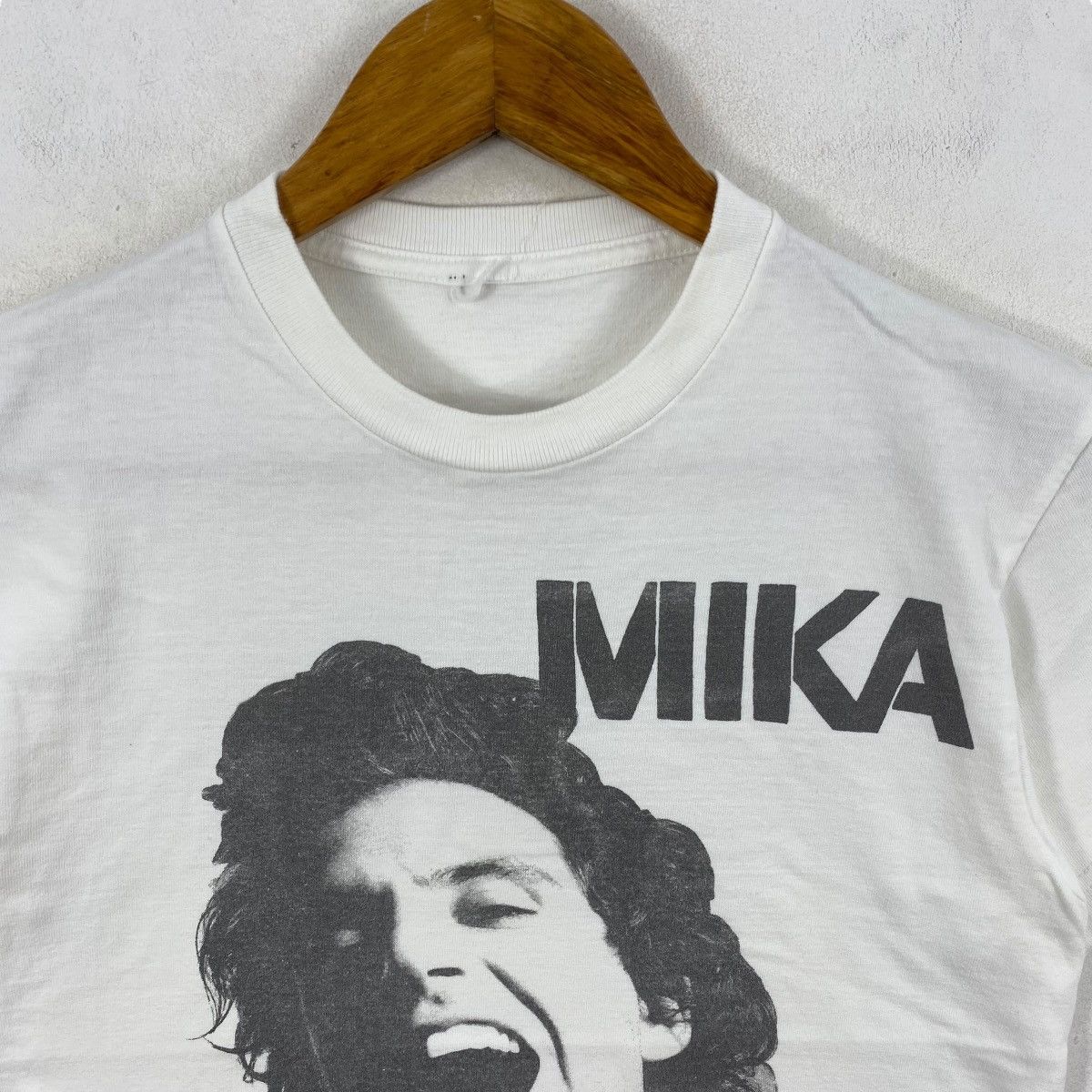 Band Tees MIKA Singer Songwriter Graphic Tee Shirt Small Size Size US S / EU 44-46 / 1 - 2 Thumbnail