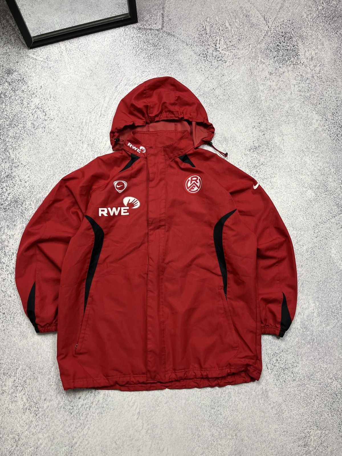 Vintage 00’s Nike Rot-Weiss Essen Soccer Track Jacket Rare