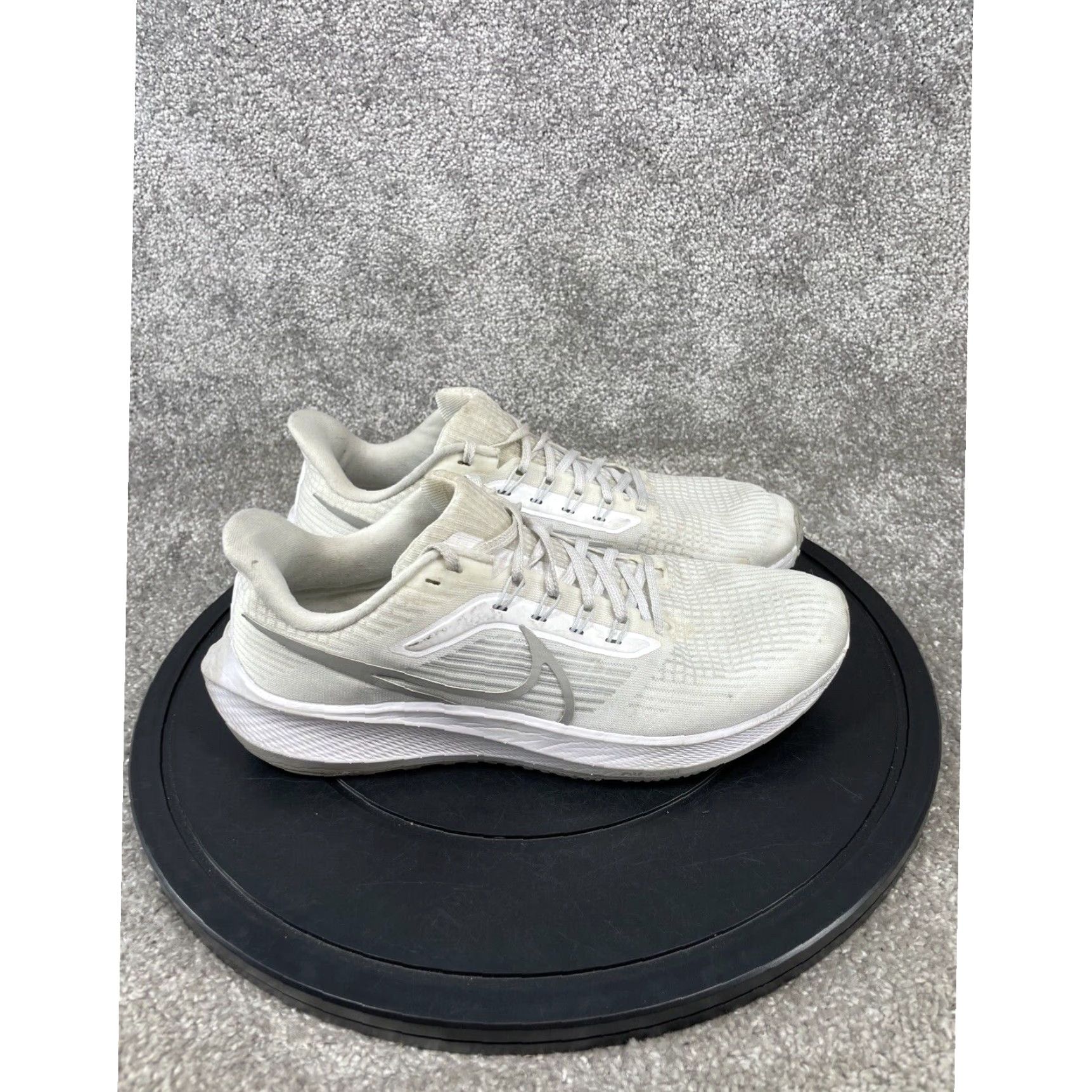 Authentic White Mesh Nike Air Zoom Pegasus 39 Sneakers for Women