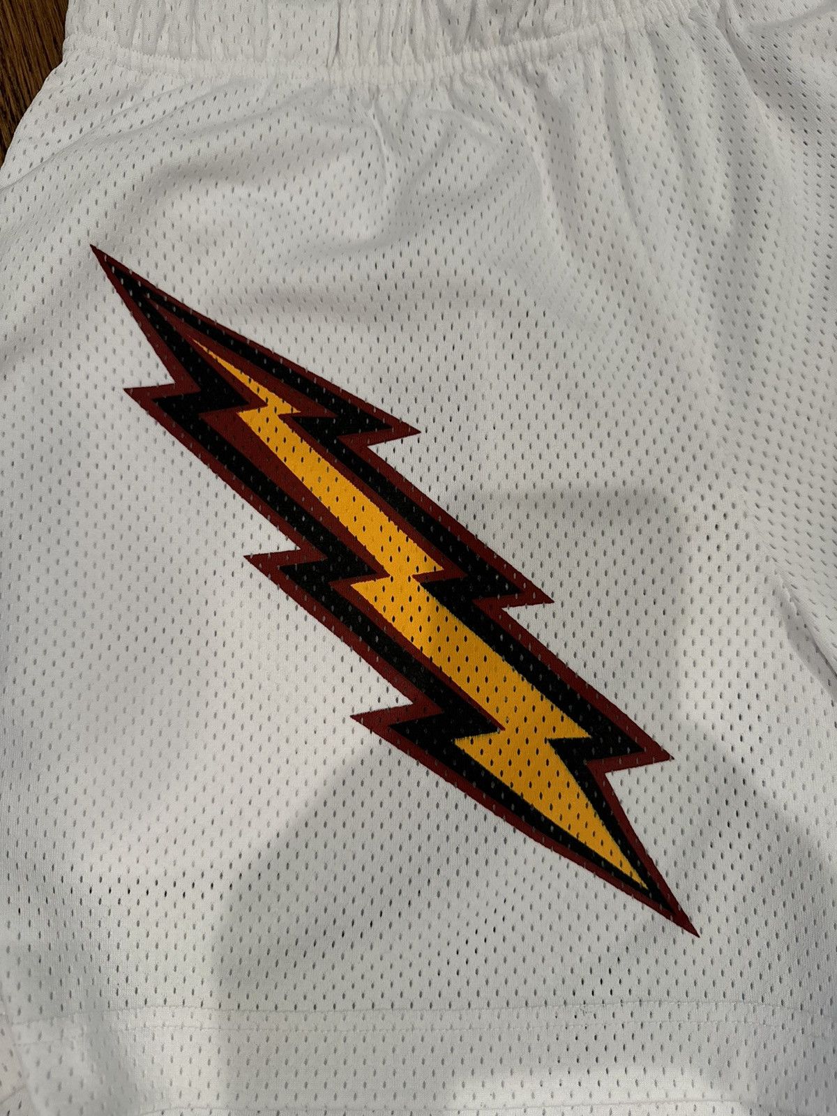 Eric Emanuel Eric Emanuel Lightning Bolt Shorts Size Medium Size US 32 / EU 48 - 3 Thumbnail