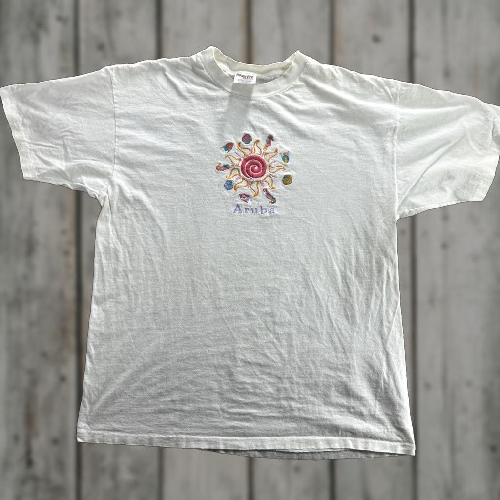 Vintage VINTAGE Aruba Shirt Mens XL T-Shirt Short Sleeve Cotton Beach Sun Embroidered Jamaica 90s Size US XL / EU 56 / 4 - 1 Thumbnail