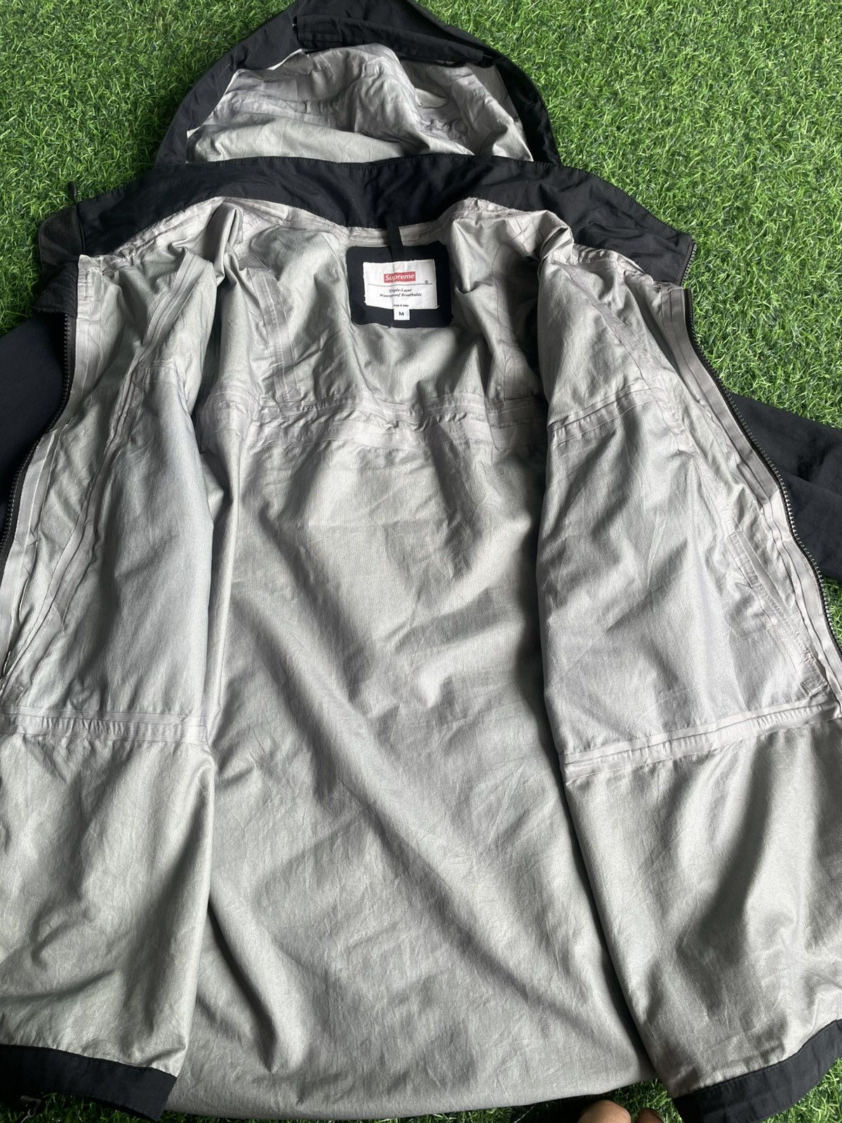 Supreme Authentic SUPREME windbreaker hooded Size US M / EU 48-50 / 2 - 4 Thumbnail