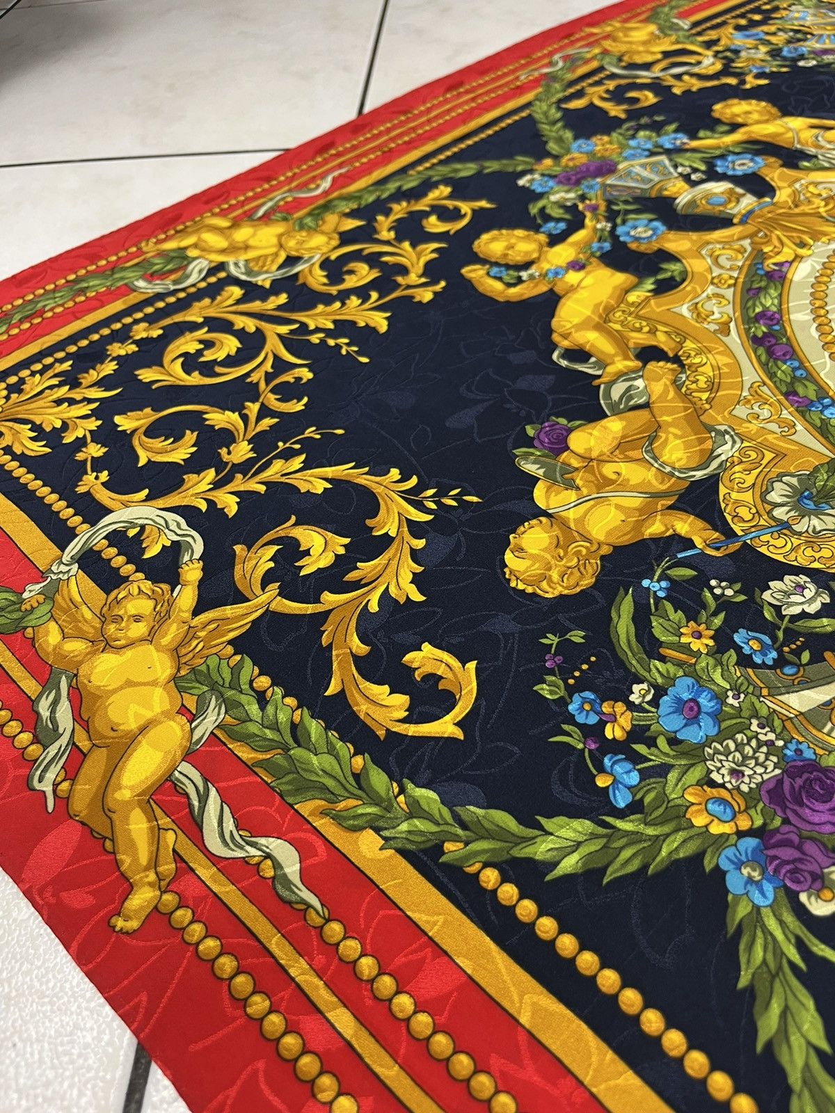 Designer × Roberta di Camerino × Vintage Vintage Roberta Di Camerino silk scarf handkerchief painted Size ONE SIZE - 9 Thumbnail