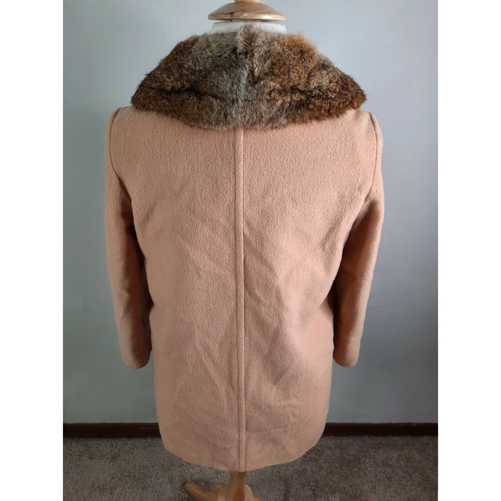 Vintage Vtg 60s Noble Fashions Wool Blend Fur Collar Pea Trench Coat Large 14/16 Beige Women's Coat Size L / US 10 / IT 46 - 5 Thumbnail