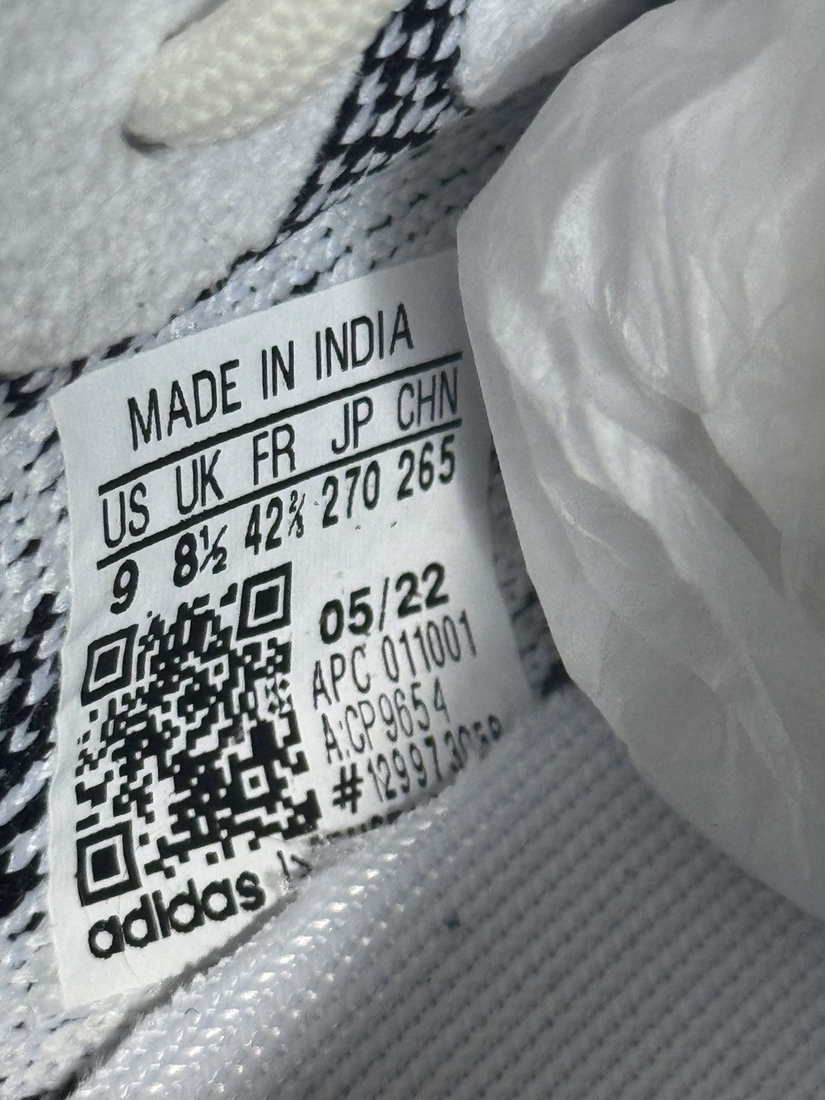 Adidas × Kanye West × Yeezy Adidas Yeezy Boost 350 V2 Zebra Size US 9 / EU 42 - 8 Thumbnail