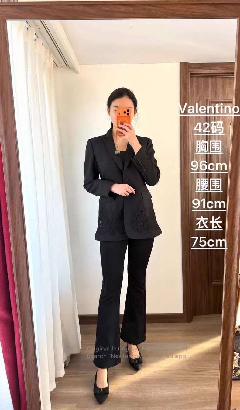 Valentino Valentino coat Size M / US 6-8 / IT 42-44 - 1 Thumbnail
