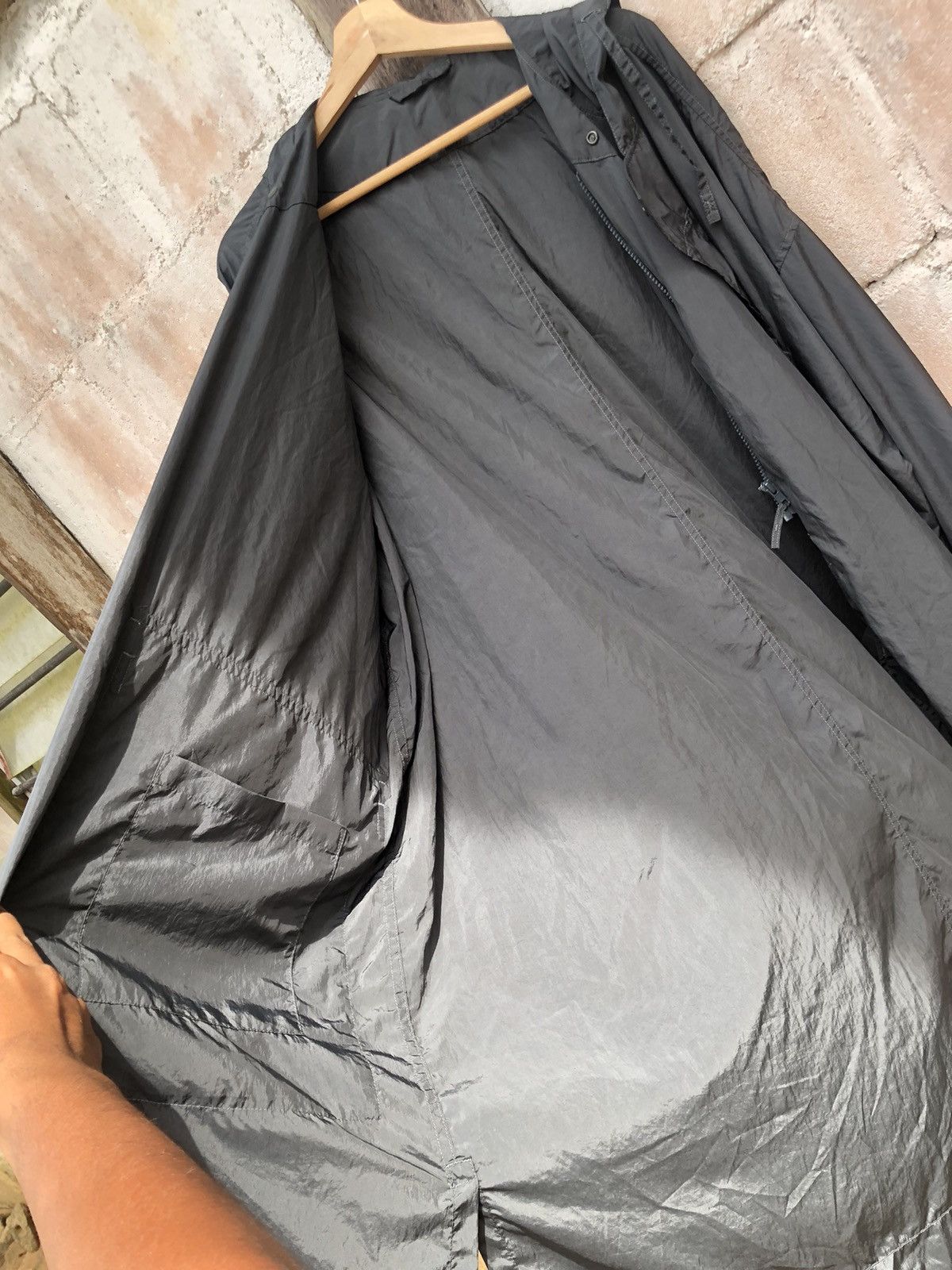 Uniqlo Uniqlo U Packable Raincoat Size US M / EU 48-50 / 2 - 11 Thumbnail