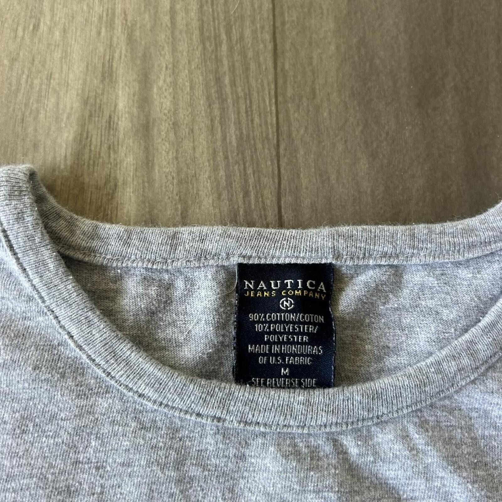 Nautica Vintage 90’s Women’s Nautica Jeans Grey Red Star Shirt Top M Size M / US 6-8 / IT 42-44 - 4 Thumbnail