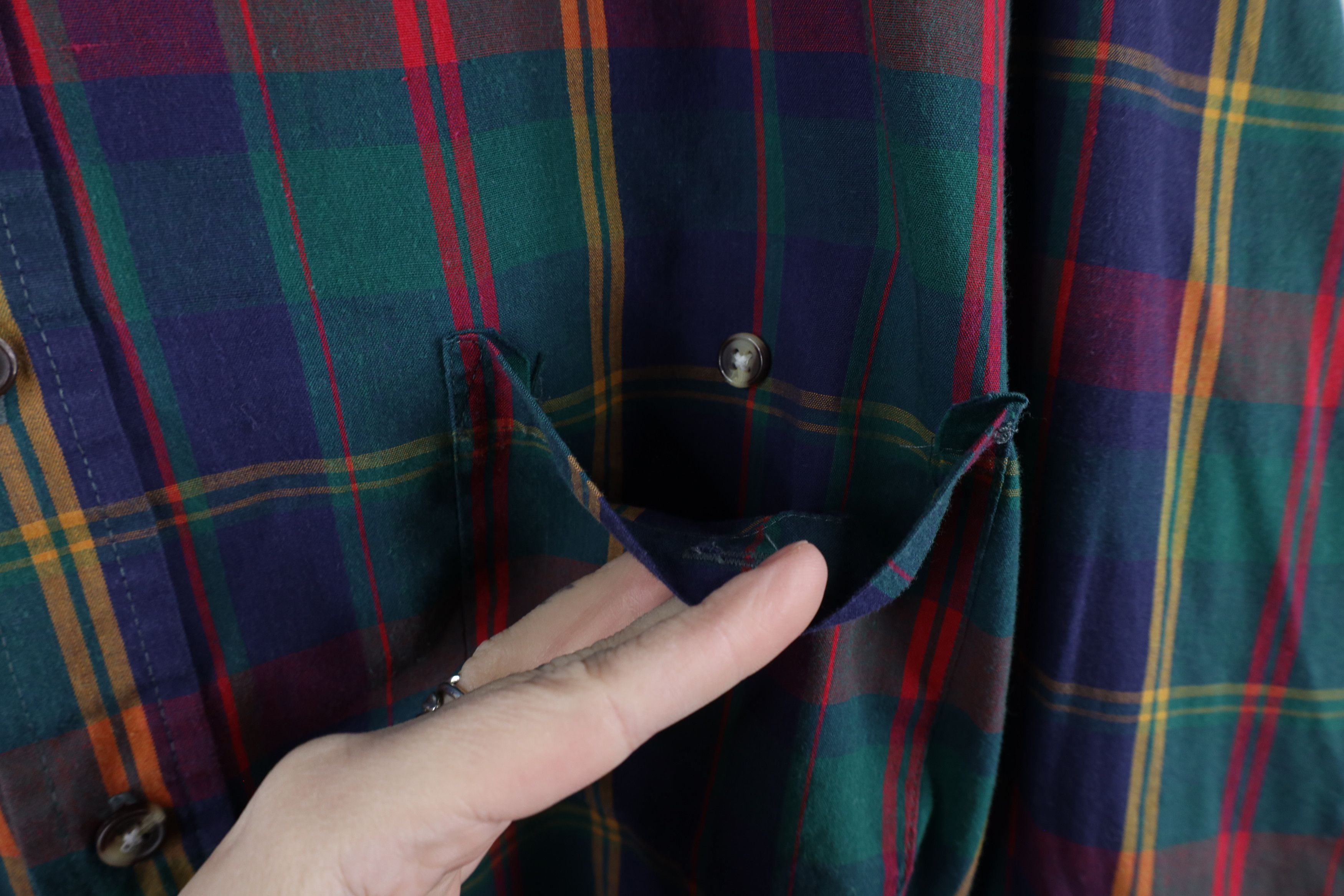 Vintage Vintage 90s Streetwear Plaid Collared Button Down Shirt Size US XL / EU 56 / 4 - 6 Thumbnail
