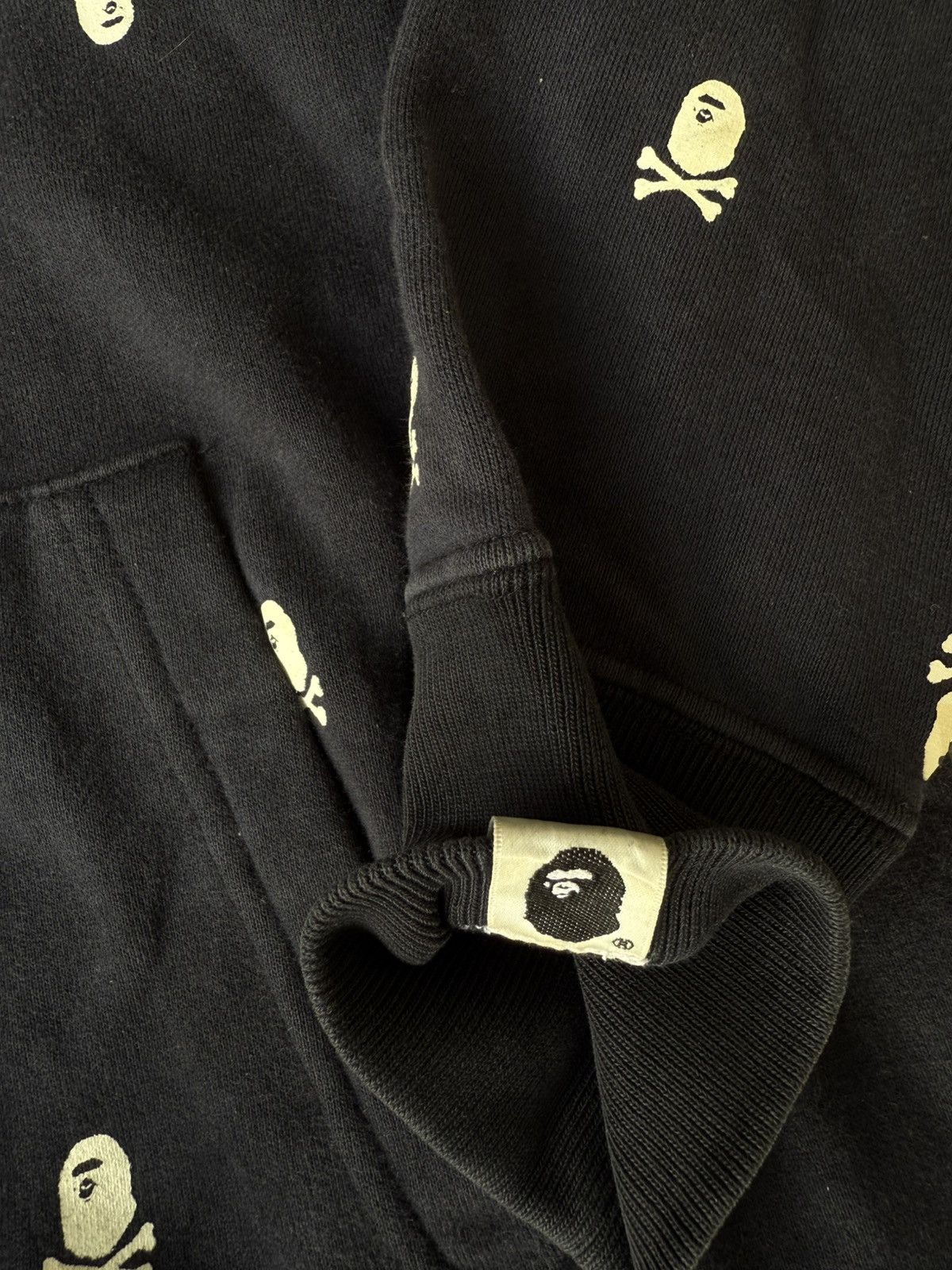 Bape BAPE PIRATES Y2K FULL PRINT Size US M / EU 48-50 / 2 - 6 Thumbnail