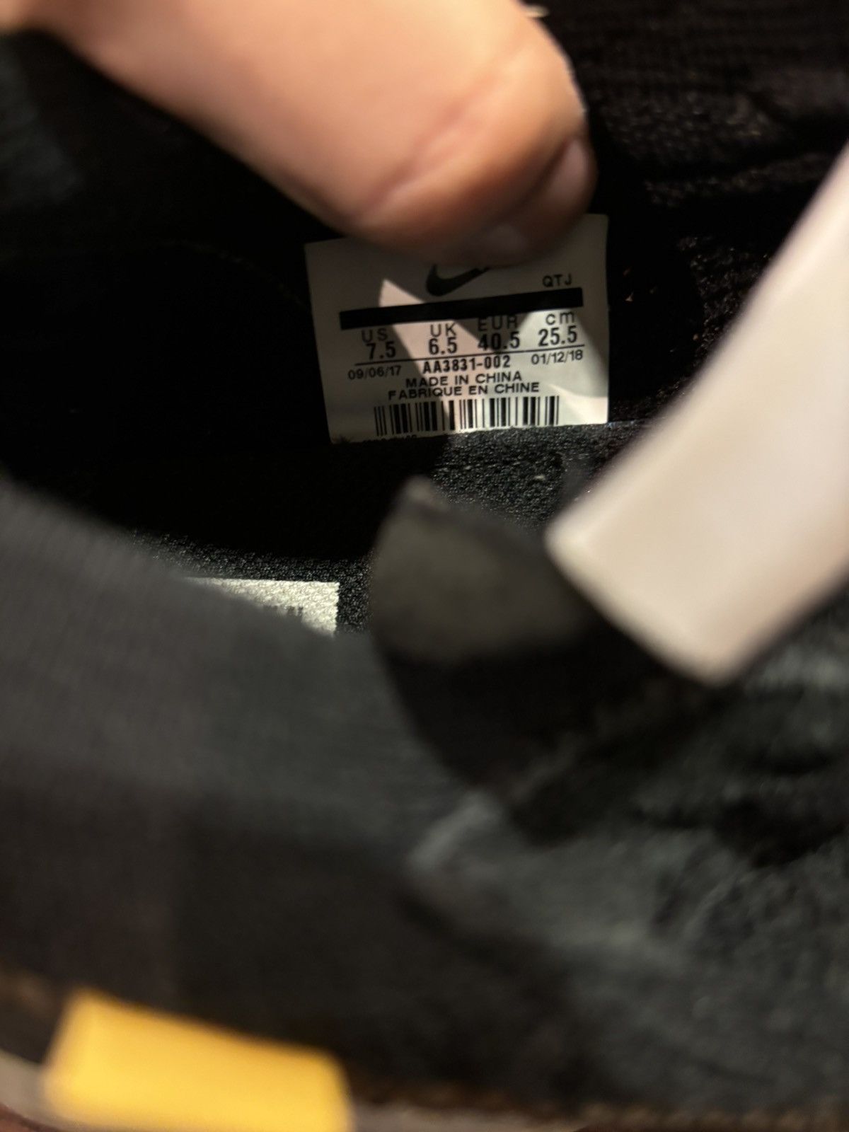 Nike × Off-White Nike Air Vapormax Off-White ‘Black’ (C) Size US 7.5 / EU 40-41 - 8 Thumbnail