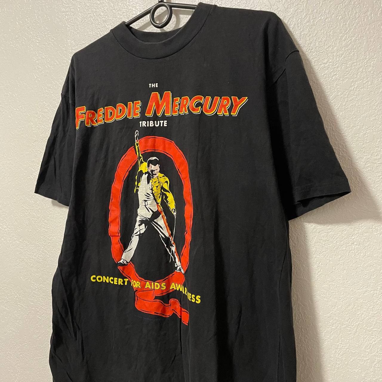 Band Tees Freddie Mercury 1992 Tribute Queen vintage tee t shirt Size US L / EU 52-54 / 3 - 1 Thumbnail