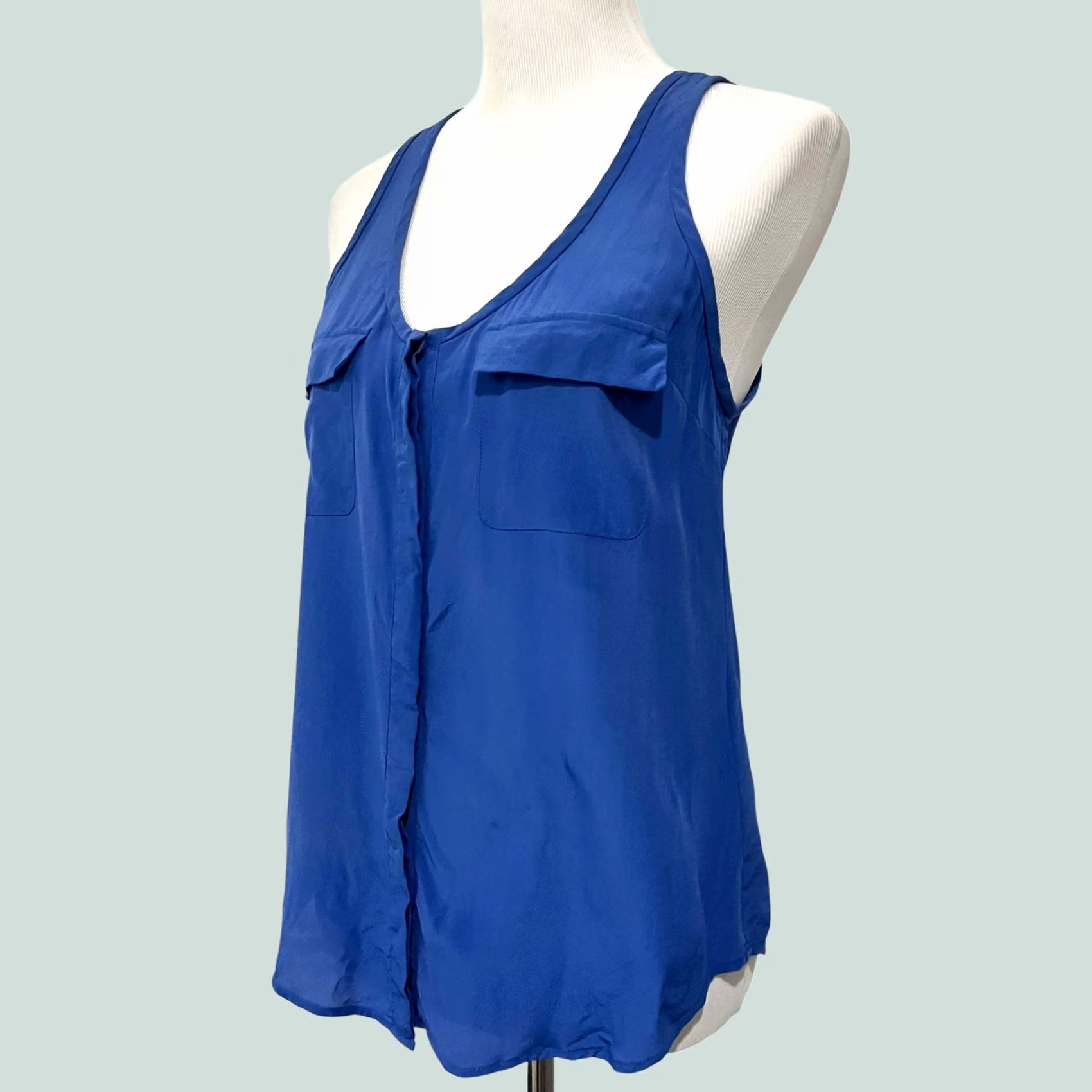Joie Joie Women’s Silk Tank Top Sleeveless Button Front Blue Pockets Racerback XS Holiday/Party/Casual Summer Casual Womens XS Silk Tank Top Blue Size XS / US 0-2 / IT 36-38 - 1 Thumbnail