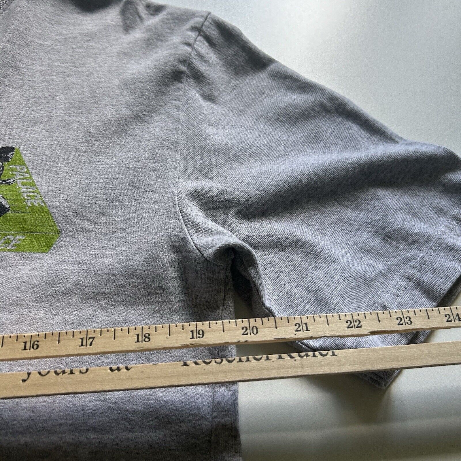 Palace Palace Skateboards Running Tings Graphic T Shirt Medium Rare Size US M / EU 48-50 / 2 - 7 Thumbnail