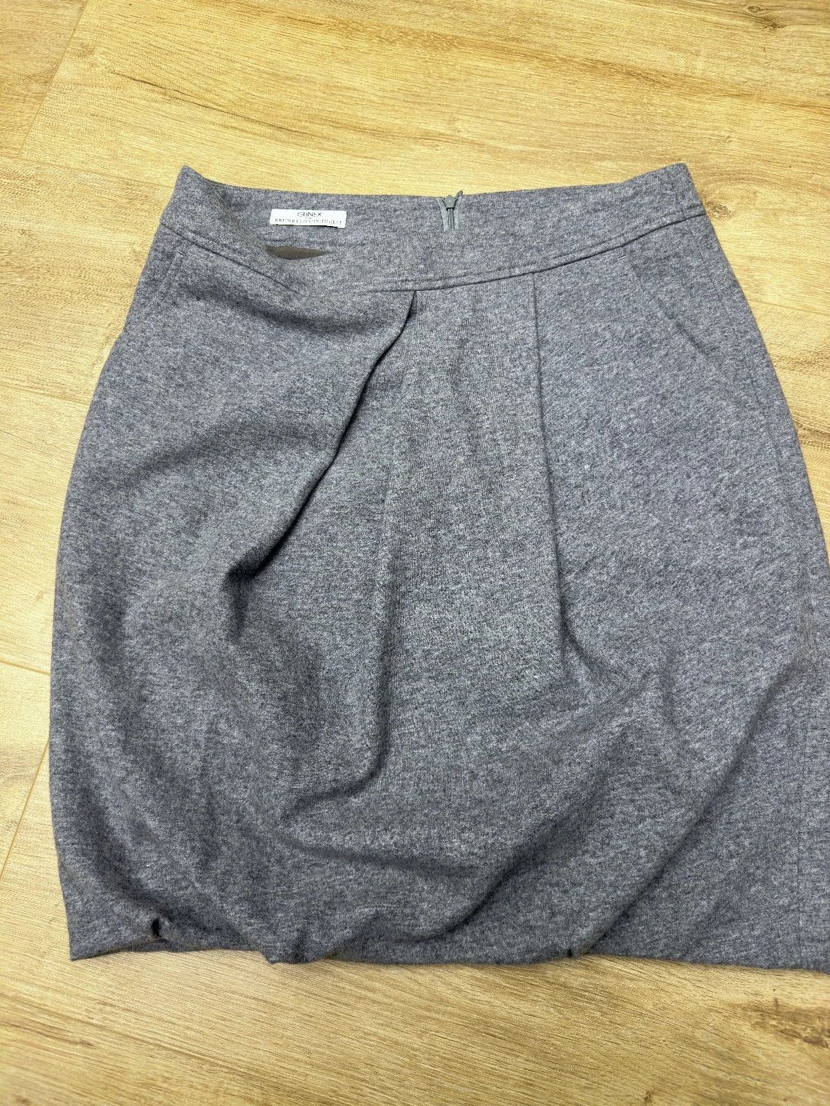 Brunello Cucinelli Gunex for Brunello Cucinelli Skirt Silk Size I44 D38 F40 Us8 Size 30" / US 8 / IT 44 - 2 Thumbnail