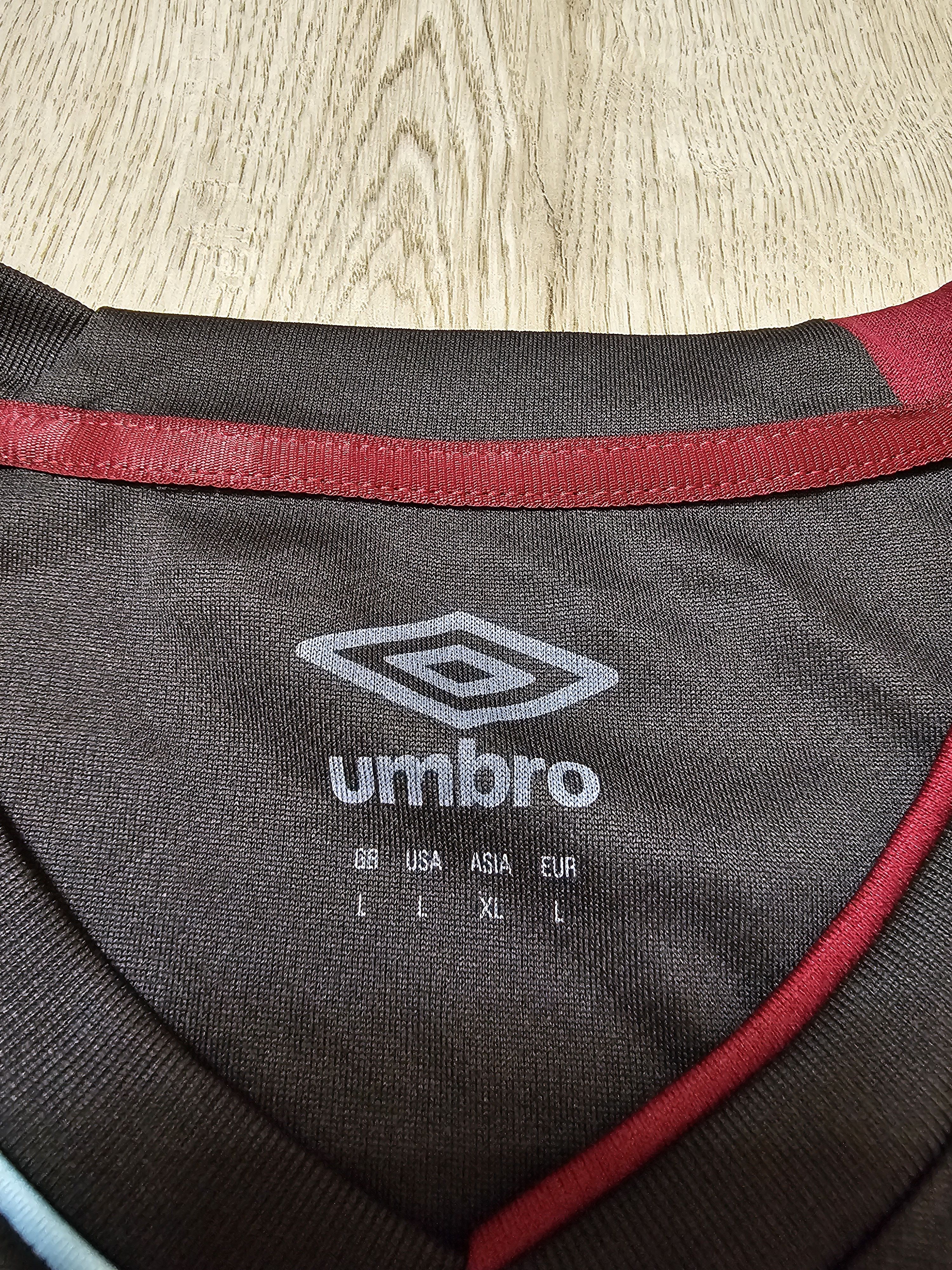Umbro BURNLEY 2020 2021 AWAY FOOTBALL SHIRT SOCCER JERSEY Size US L / EU 52-54 / 3 - 5 Thumbnail