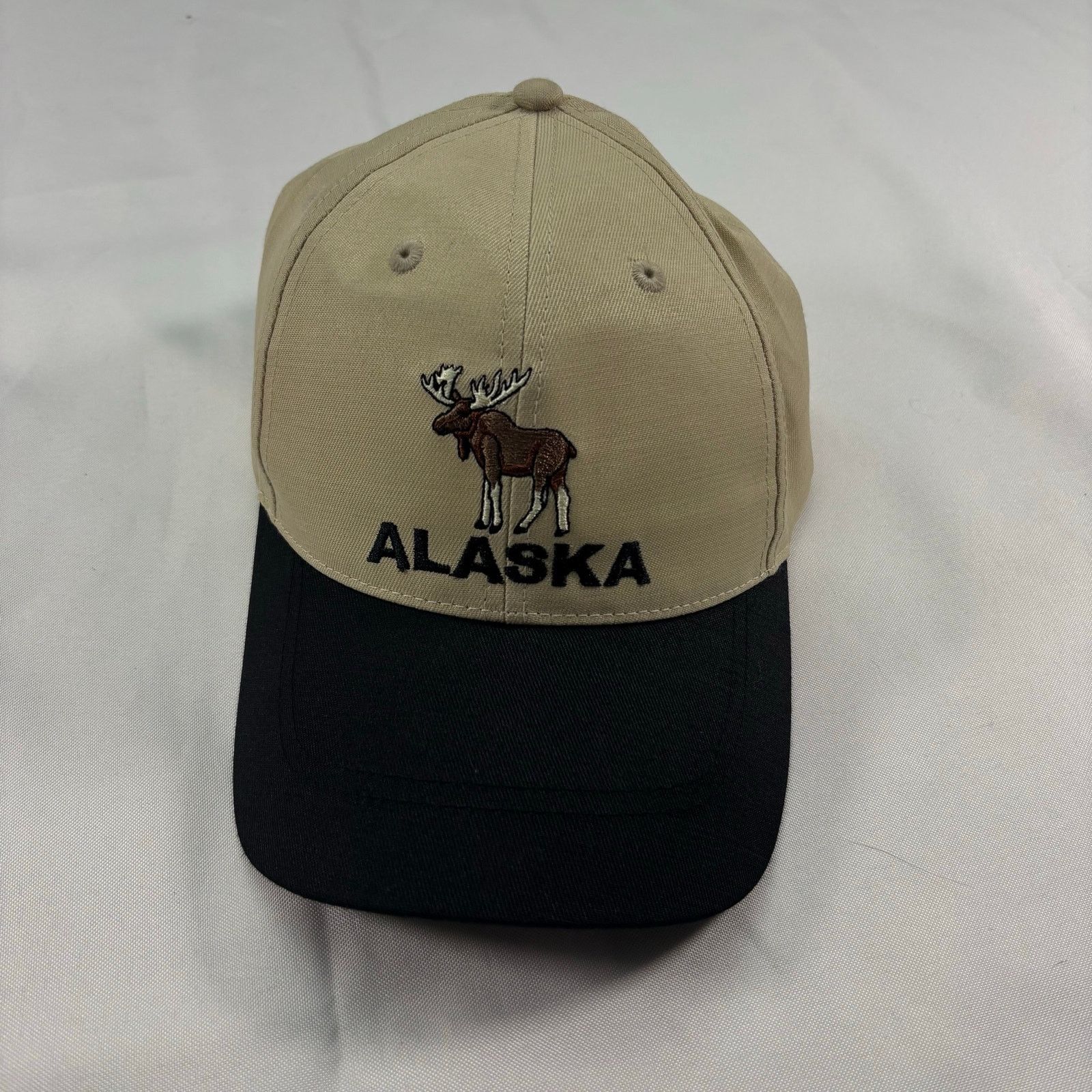 Vintage Alaska Gear Embroidered Baseball Cap Beige Brown Adjustable Size ONE SIZE - 1 Thumbnail
