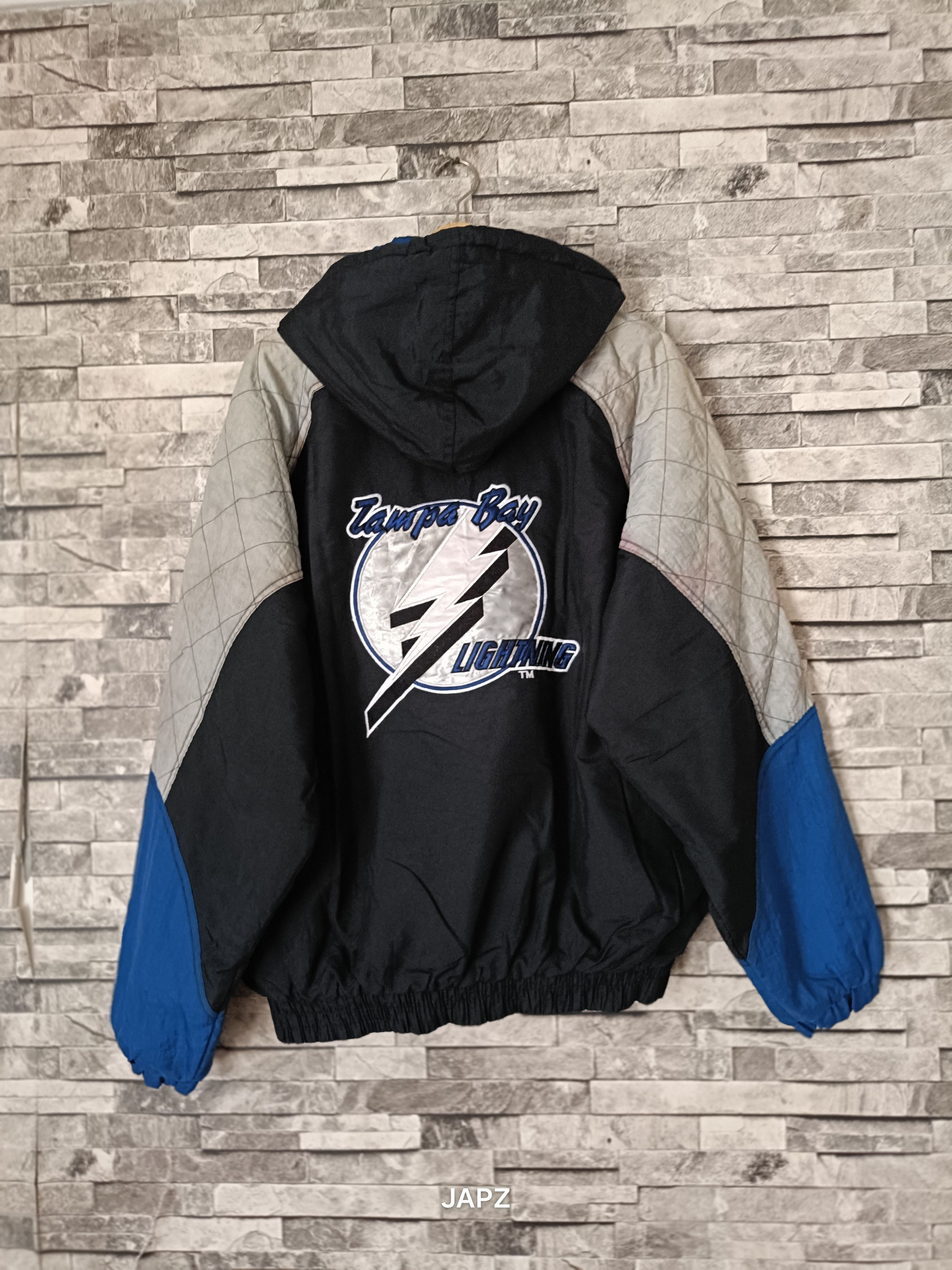 Starter Vintage 90s starter Tampa bay lightning NHL jacket Size US L / EU 52-54 / 3 - 1 Thumbnail