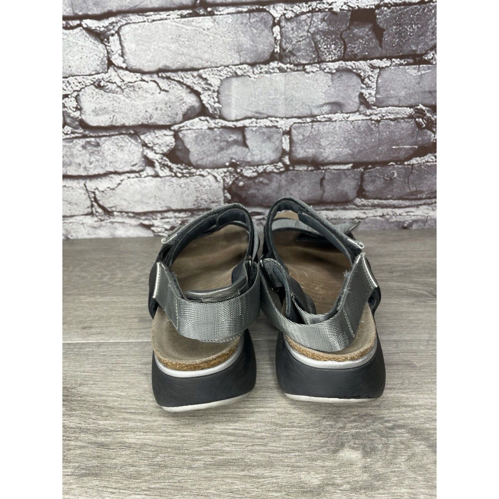 Other Naot Black Leather Gray Textile Wedge Ankle Strap Sandals Wo Size US 7.5 / IT 37.5 - 3 Thumbnail