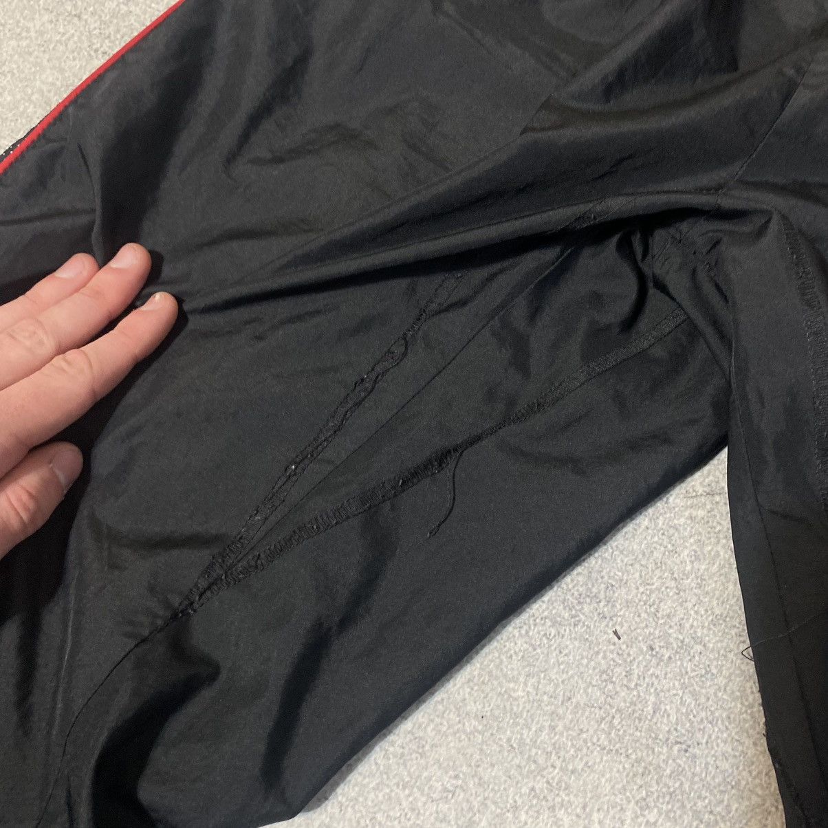 Nike Vintage nike track pants y2k sweatpants nylon Size US 34 / EU 50 - 7 Thumbnail
