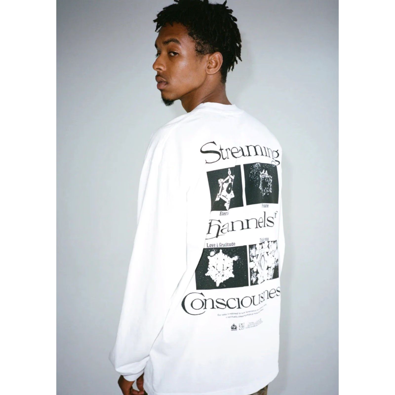 Vintage Total Luxury Spa Streaming Channels Of Consciousness L/S Graphic T-Shirt Sz. M Mens White Size US M / EU 48-50 / 2 - 2 Thumbnail