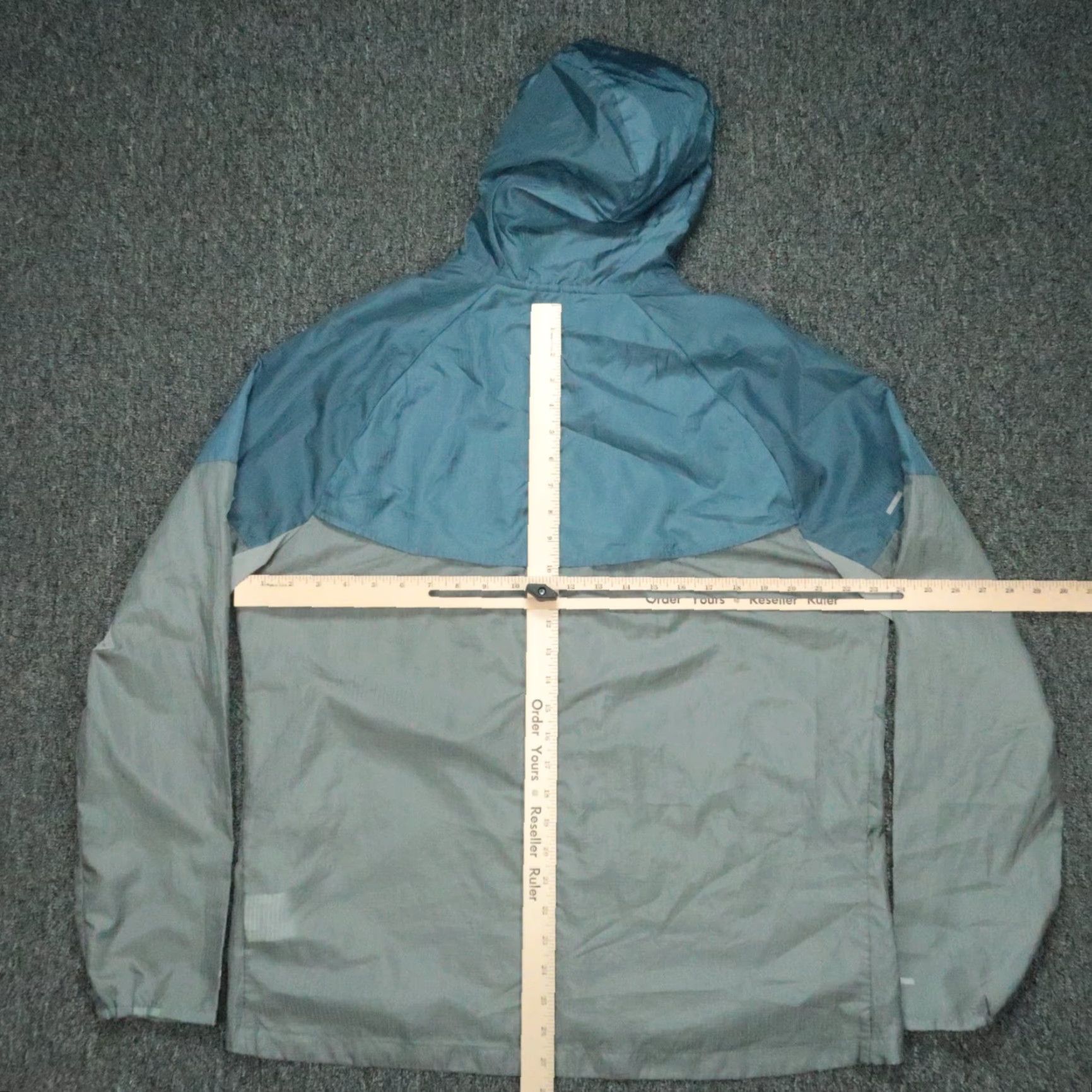 Nike Nike Jacket Mens Large Gray Windrunner Lightweight Hooded Zip Windbreaker Pockets Size US L / EU 52-54 / 3 - 5 Thumbnail