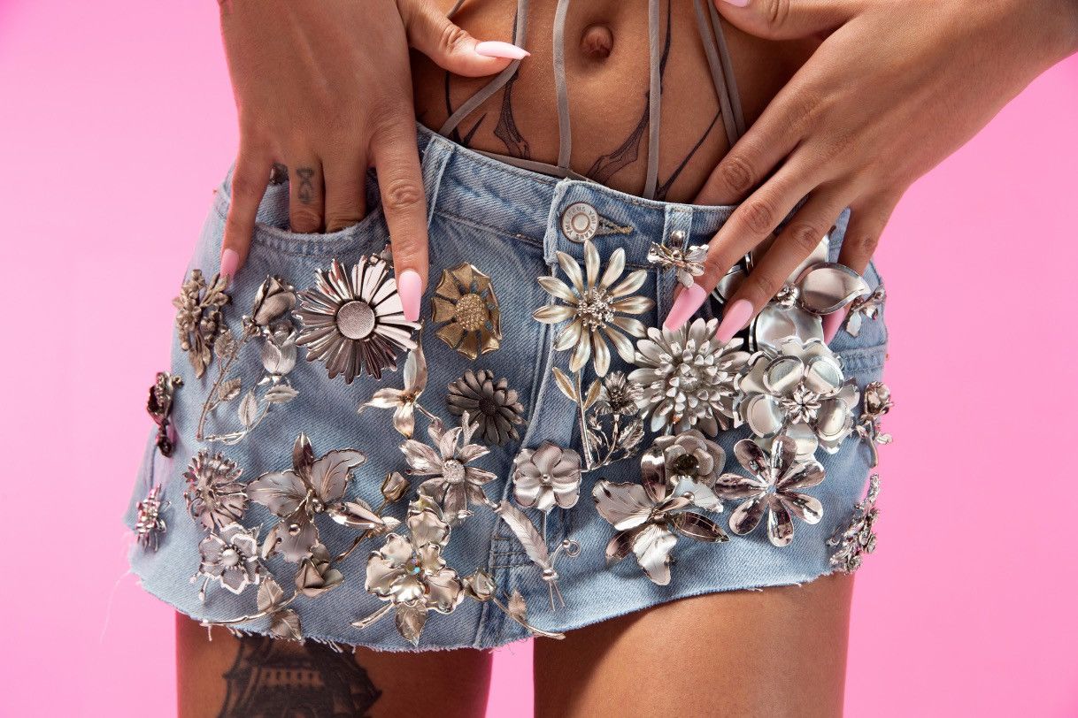 Designer × Other Jeans mini skirt with flowers Size 26" / US 2 / IT 38 - 1 Thumbnail
