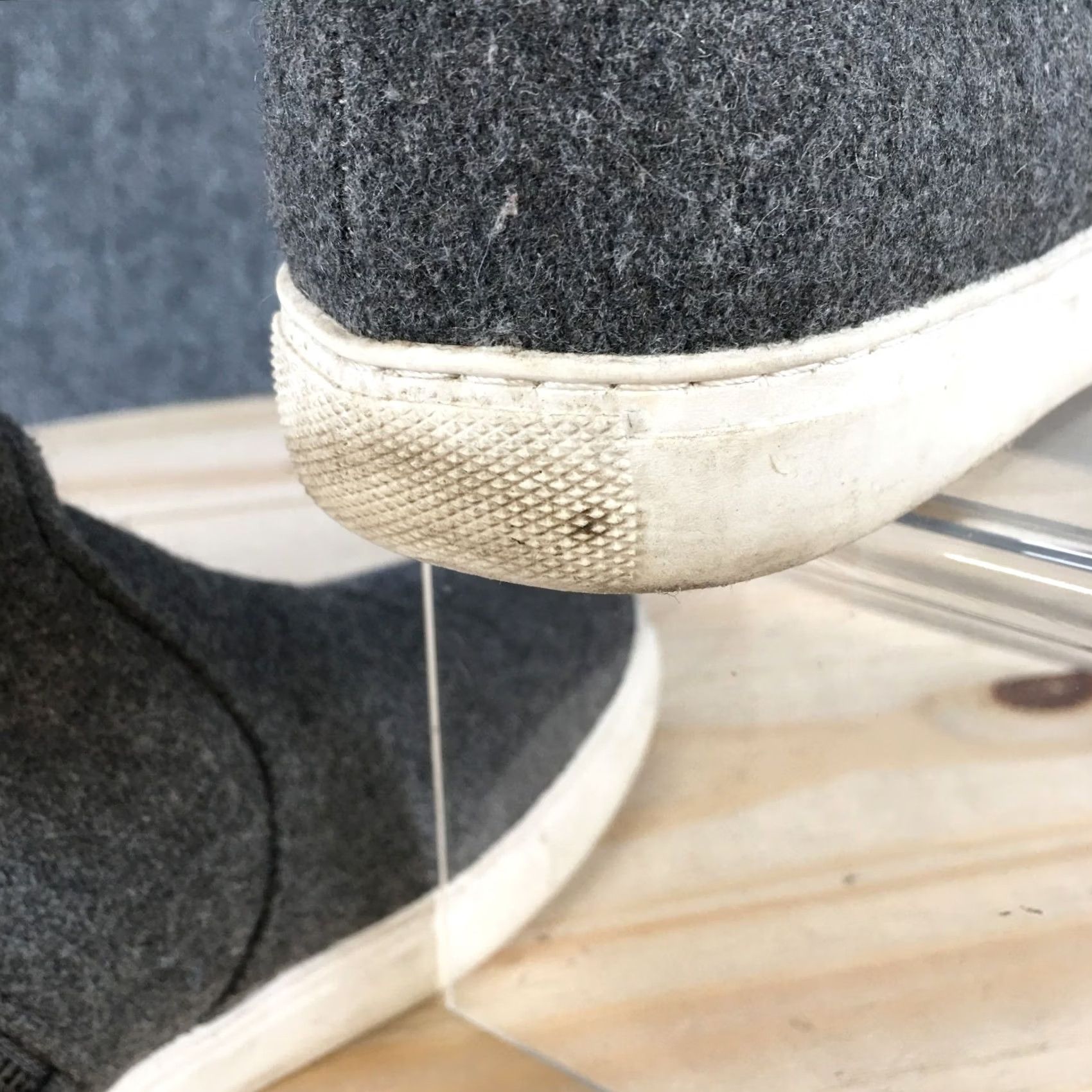 Kenneth Cole Kenneth Cole Boots Womens 9 M Keenan Ankle Bootie Gray Side Zip Comfort Casual Size US 9 / IT 39 - 4 Thumbnail