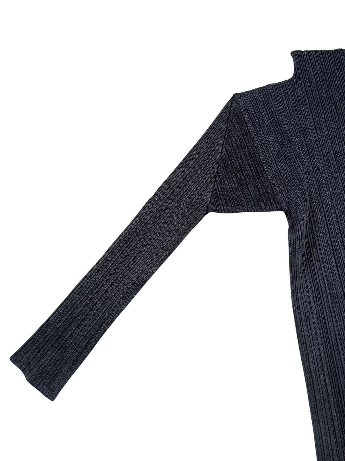 Pleats Please Issey Miyake Vintage Issey Miyake Pleats Please High Neck Pleated Tops Size M / US 6-8 / IT 42-44 - 5 Thumbnail