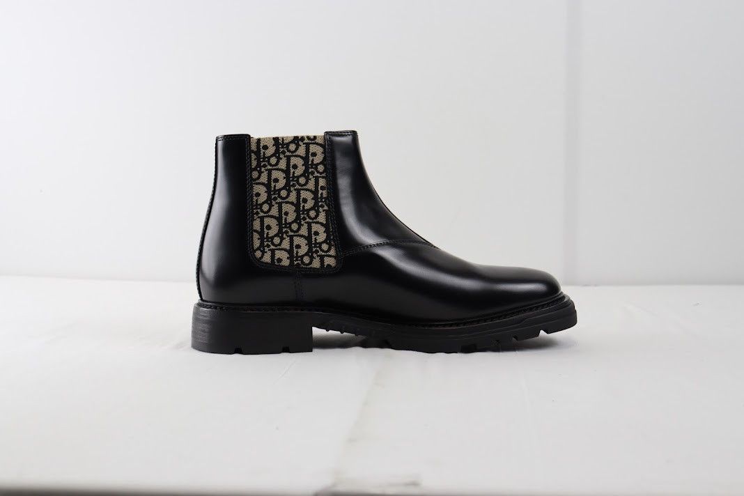 Dior o1rshd1 Expl Explorer Chelsea Boot Calf in Black/Beige Size US 12 / EU 45 - 18 Thumbnail
