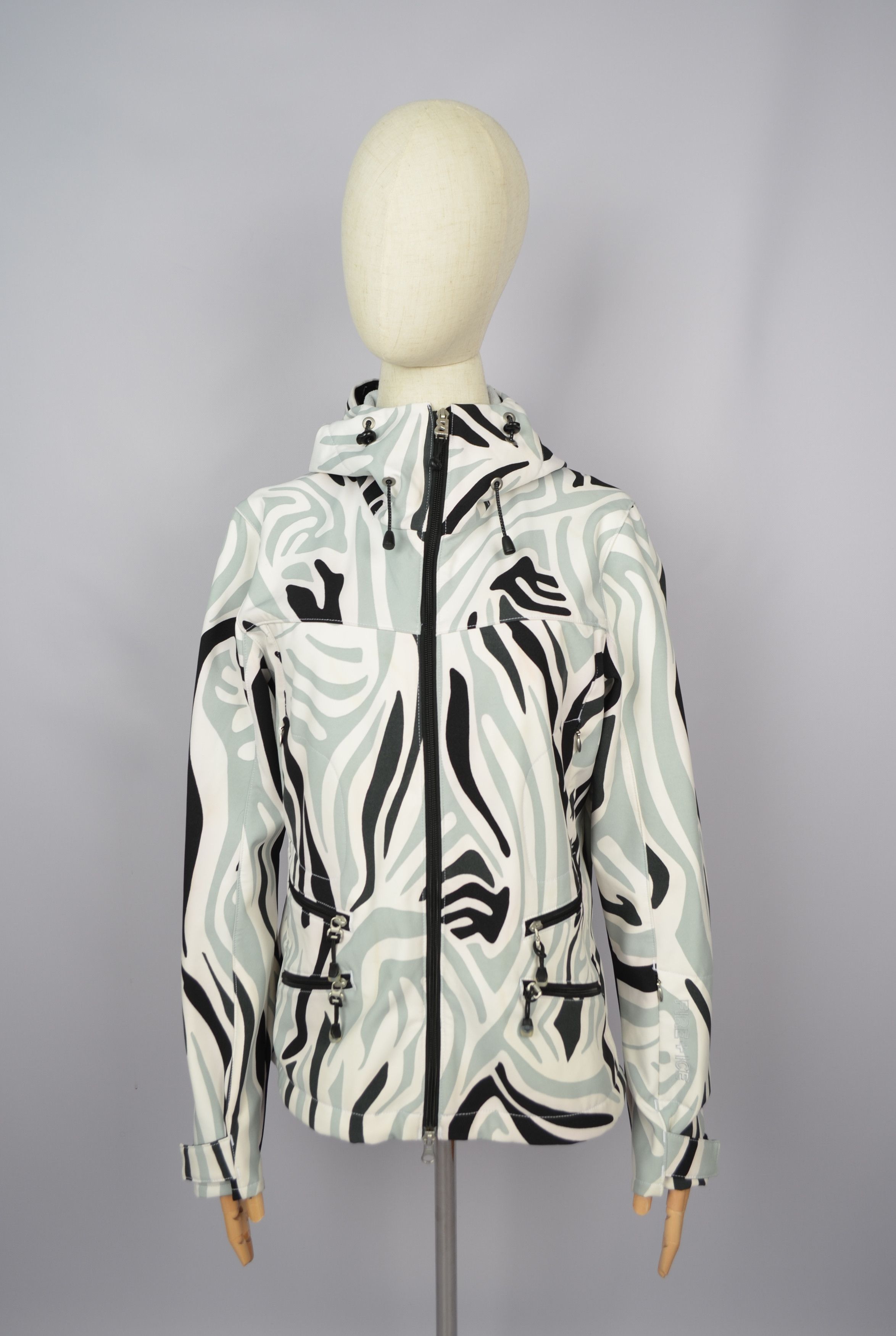 Bogner Bogner Softshell Windbreaker Hooded Stretchy Jacket Size L Size L / US 10 / IT 46 - 1 Thumbnail