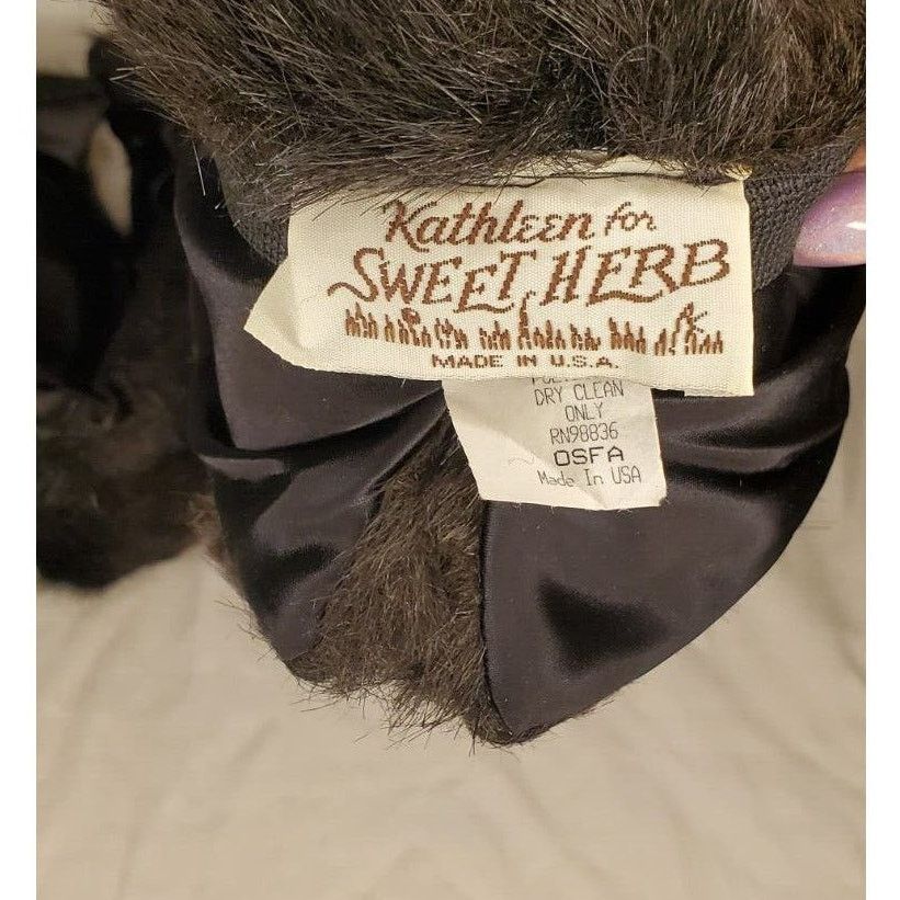 Vintage Black Faux Fur Wrist Cuffs by Kathleen for Sweet Herb OSFA Size ONE SIZE - 5 Thumbnail