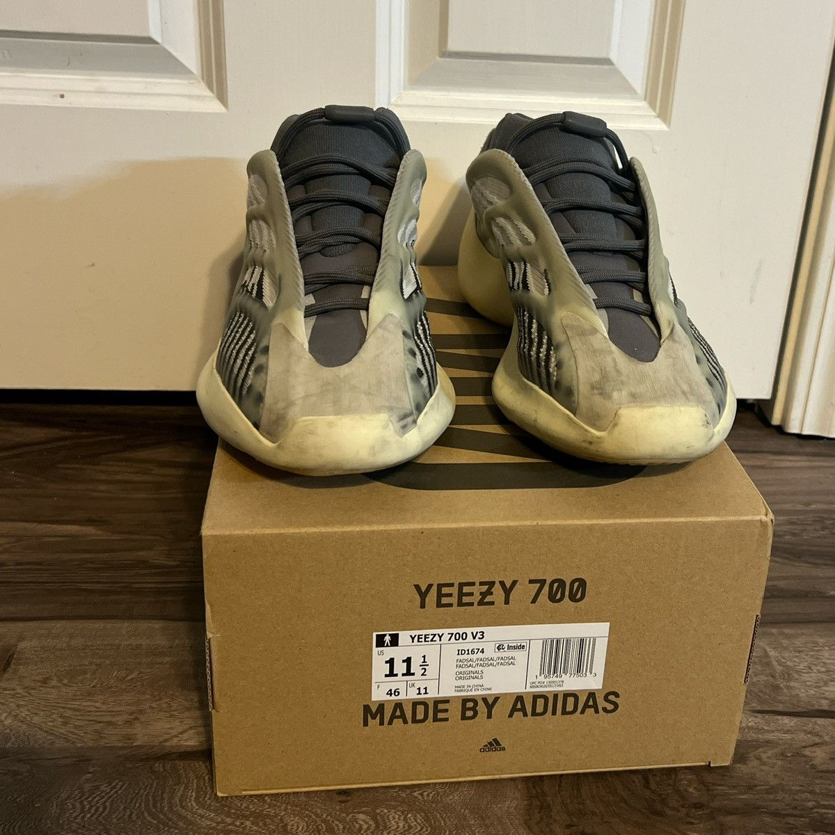 Yeezy Yeezy 700v3 Fade Salt Size US 11.5 / EU 44-45 - 3 Thumbnail