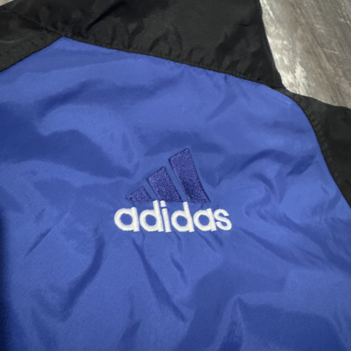 Adidas × Vintage Vintage Adidas Windbreaker Size L Size US L / EU 52-54 / 3 - 6 Thumbnail