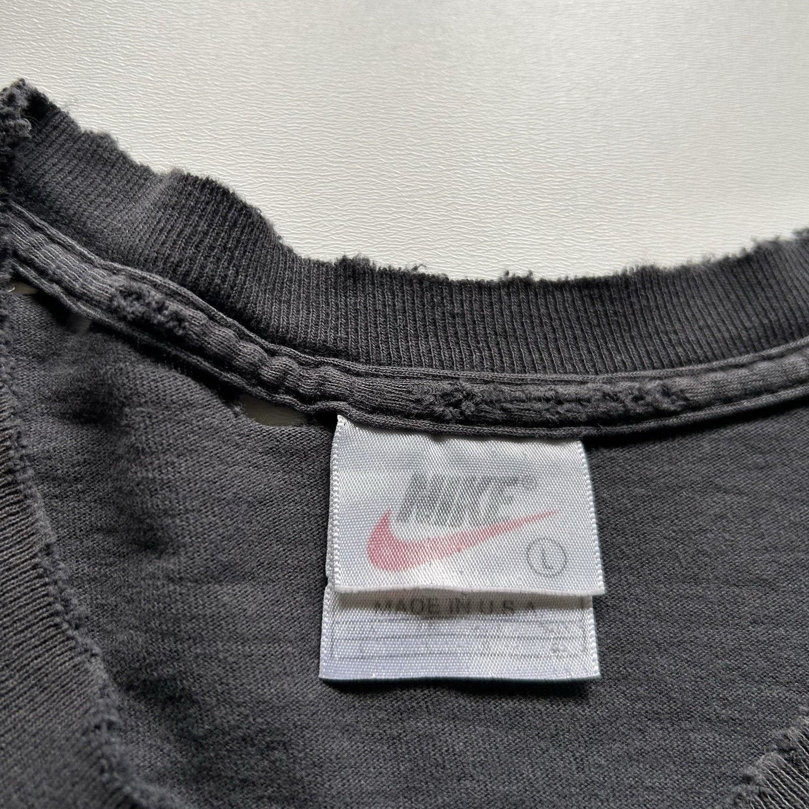 Nike Vintage 90s Nike Michael Jordan Restaurant Shirt Faded Large Size US L / EU 52-54 / 3 - 10 Thumbnail