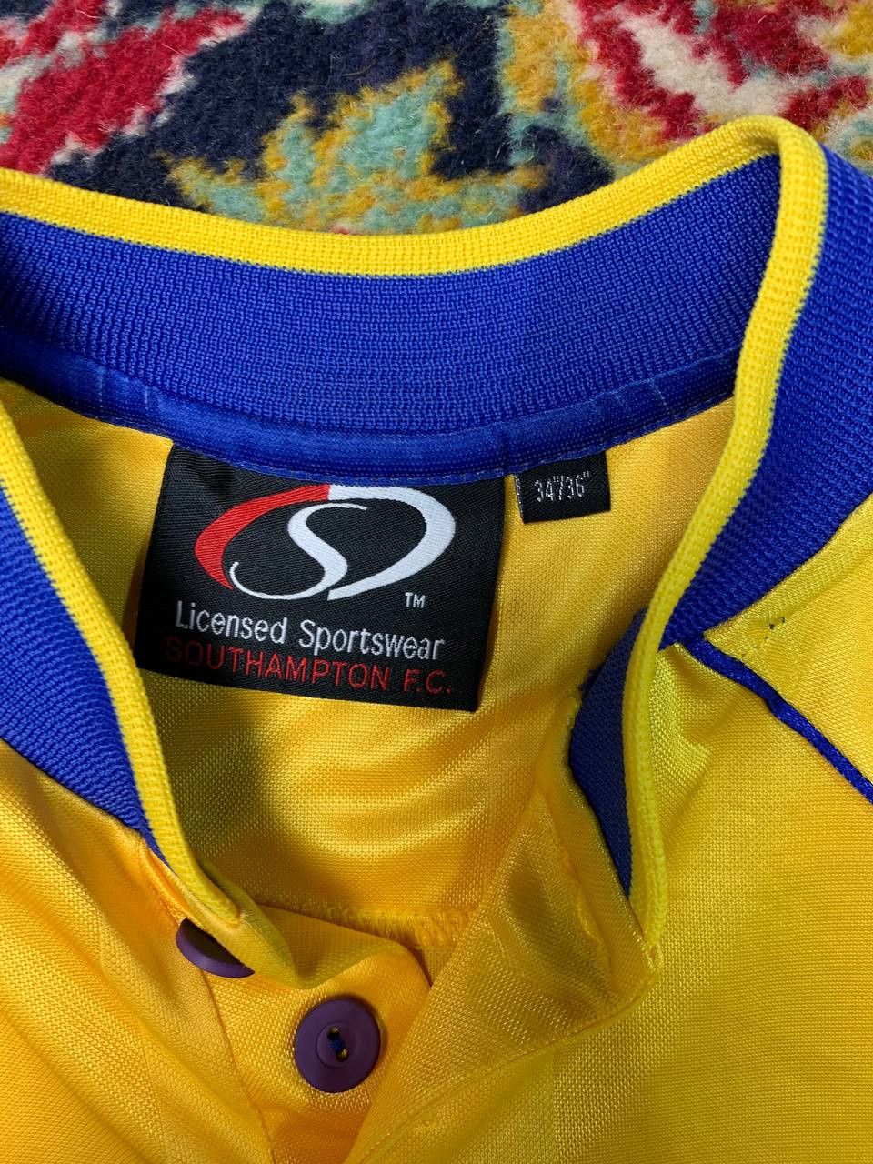 Vintage Southampton 2004 - 2006 Away football Saints jersey Size US L / EU 52-54 / 3 - 3 Thumbnail