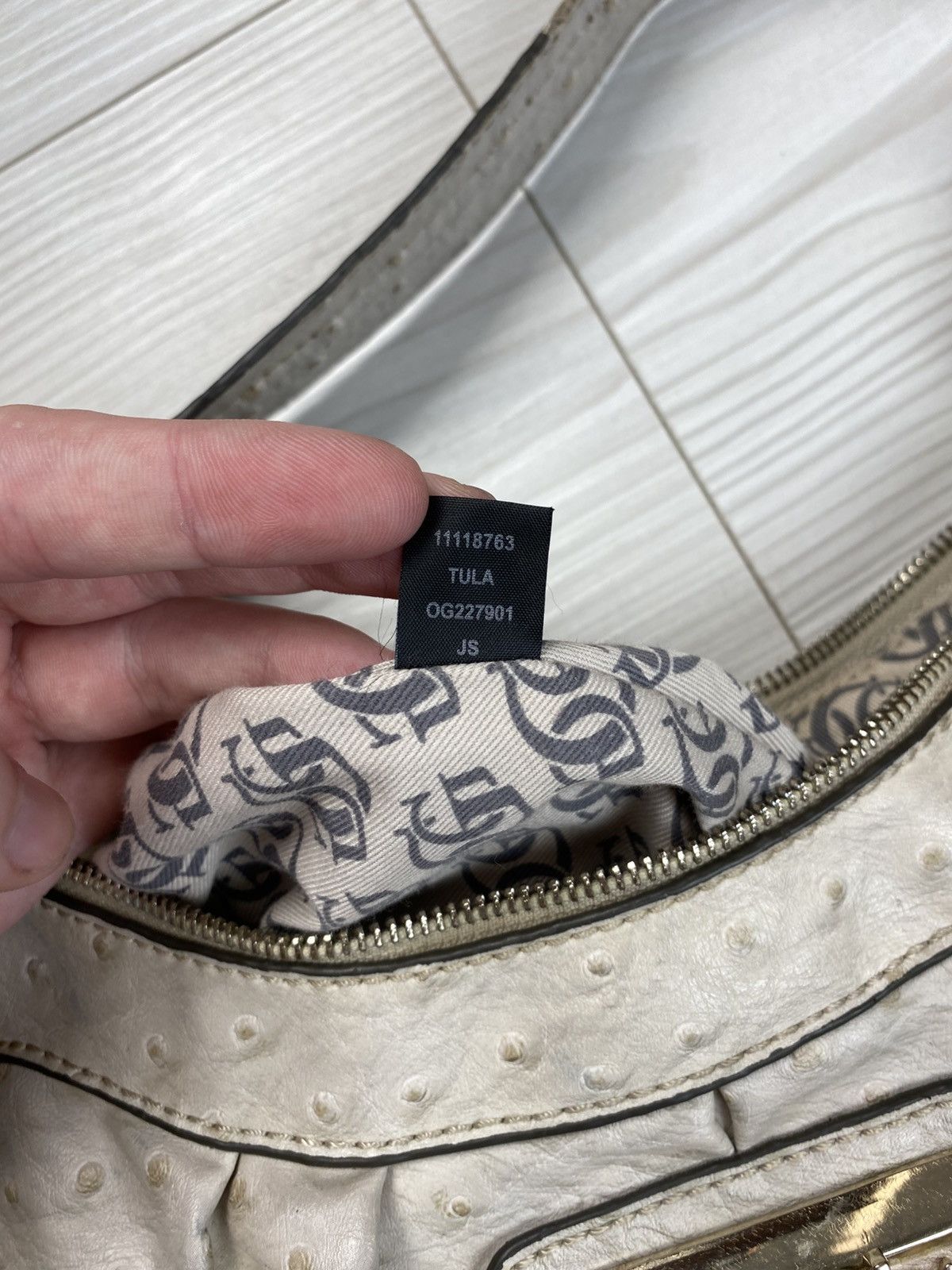 Guess Vintage Ostrich Leather Bag Guess Avant Garde style y2k Size ONE SIZE - 13 Thumbnail