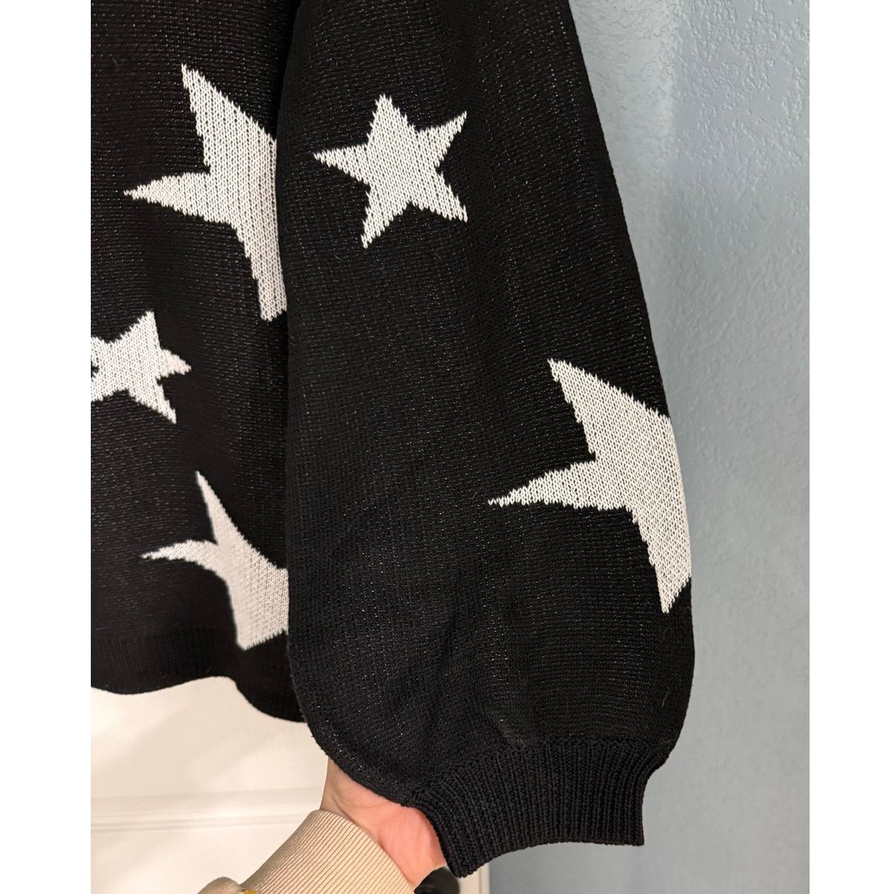 Other Boutique Star Pattern V-Neck Lantern Sleeve Sweater Size M / US 6-8 / IT 42-44 - 4 Thumbnail