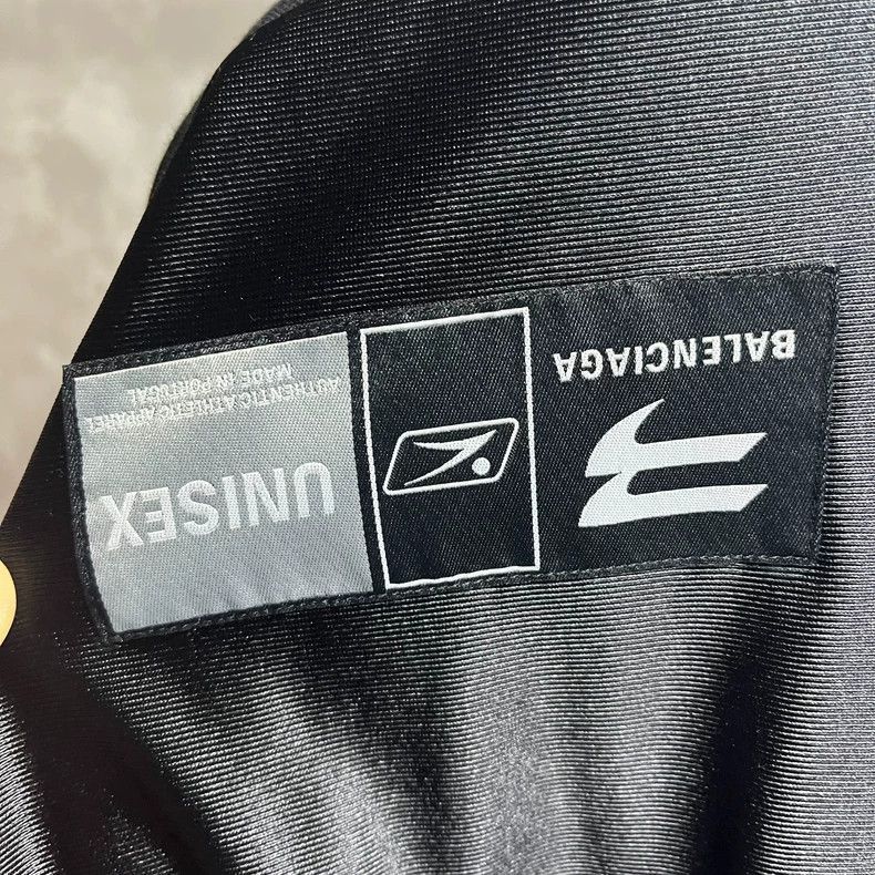 Balenciaga Balenciaga latest black ski patchwork pattern logo ice hock Size US L / EU 52-54 / 3 - 7 Thumbnail