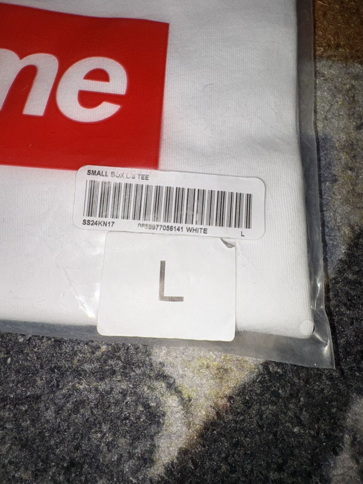 Supreme Supreme Small Box L/S Tee White (SS24) Size US L / EU 52-54 / 3 - 5 Thumbnail