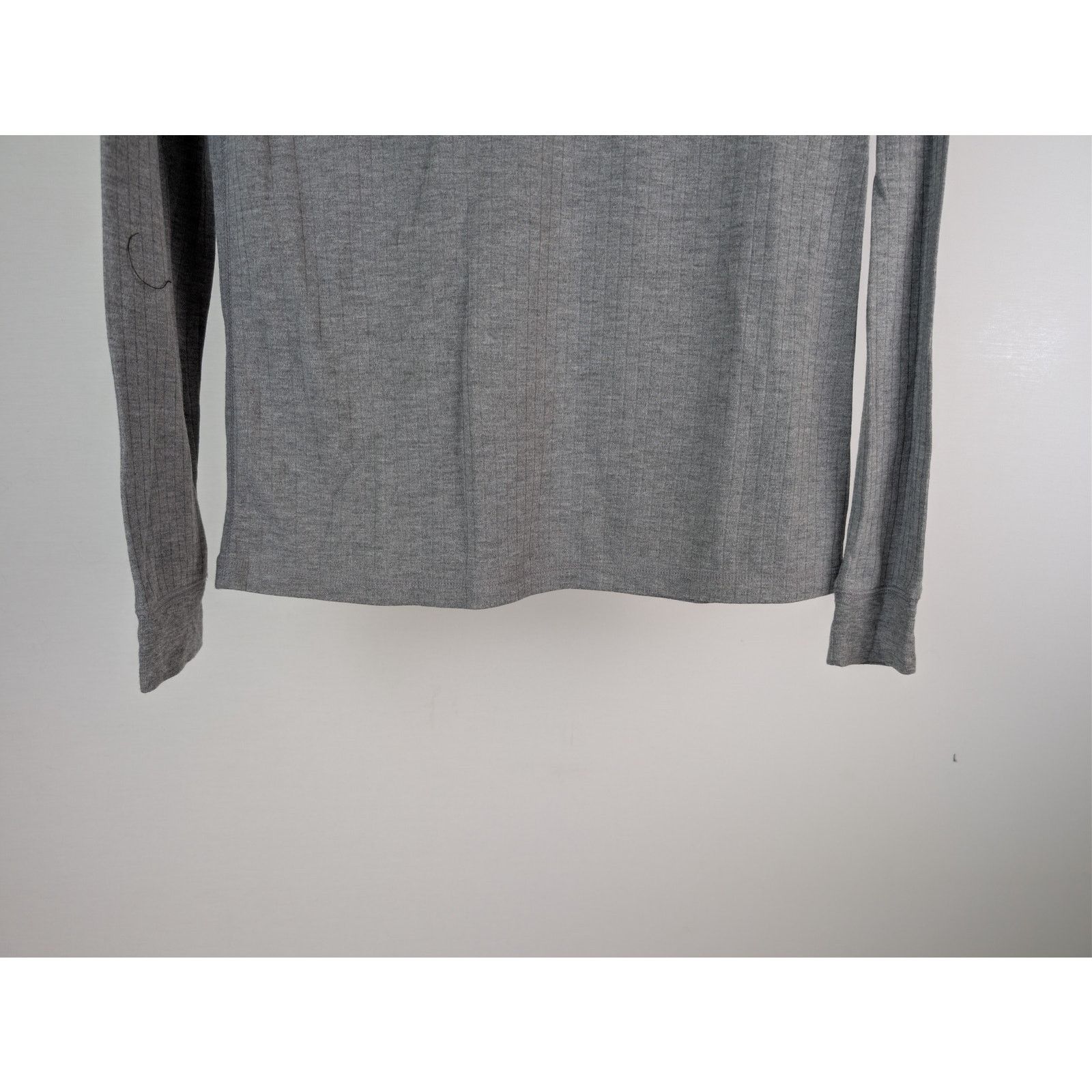 Vince o1rshd1 CC20 Raw Edge Long Sleeve Henley T-Shirt in Grey Size US S / EU 44-46 / 1 - 4 Thumbnail